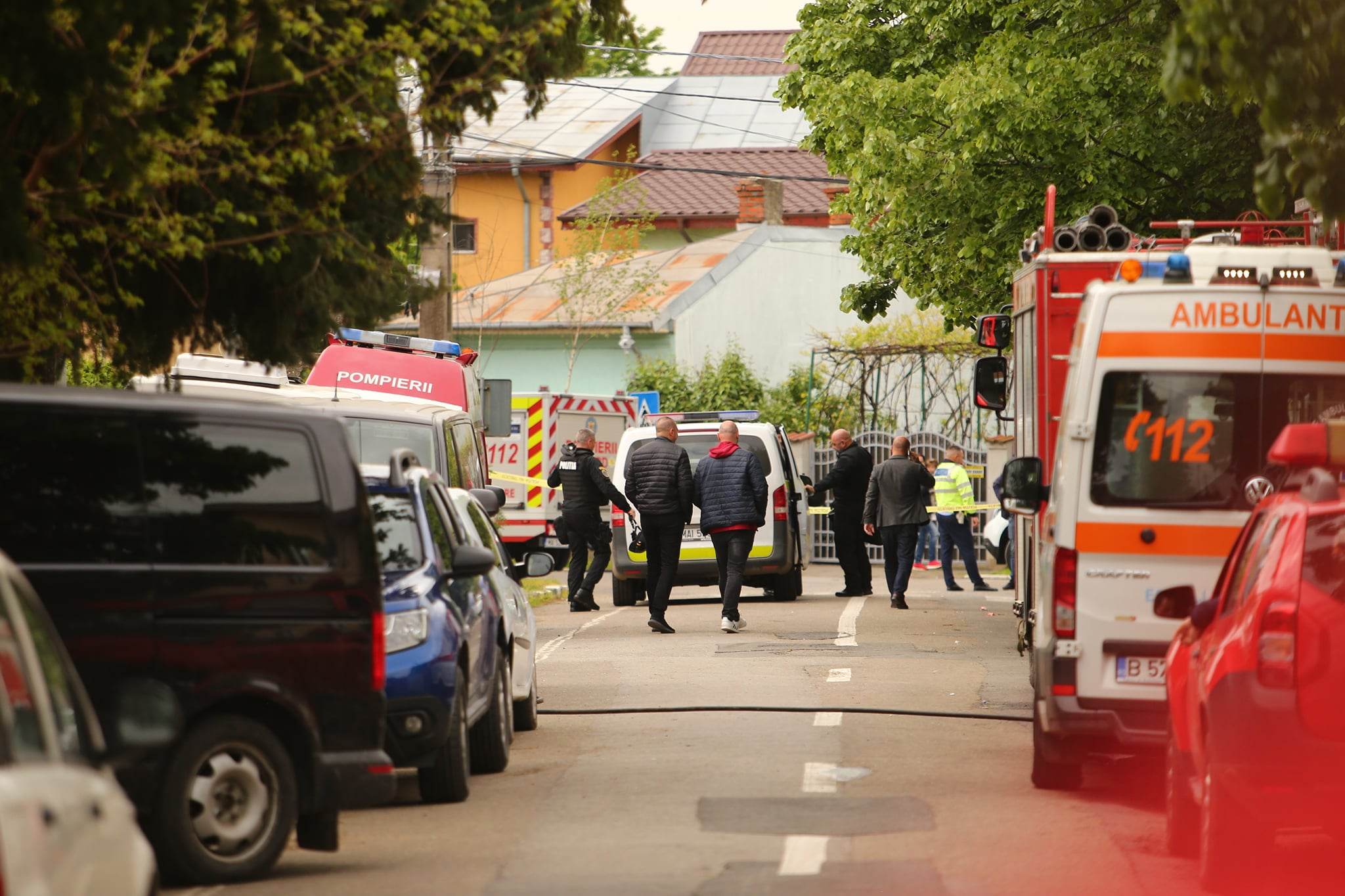 Copila de 5 ani ținută ostatică în casă de propriul tată, în Chiajna, a fost eliberată după 28 de ore. Cum s-au derulat negocierile
