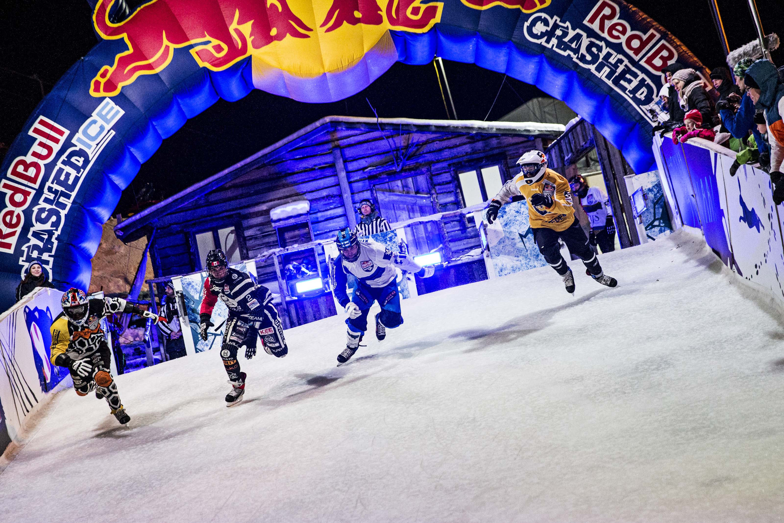 Scott Croxall se impune în premieră în etapa de Ice Cross Downhill, de la Helsinki