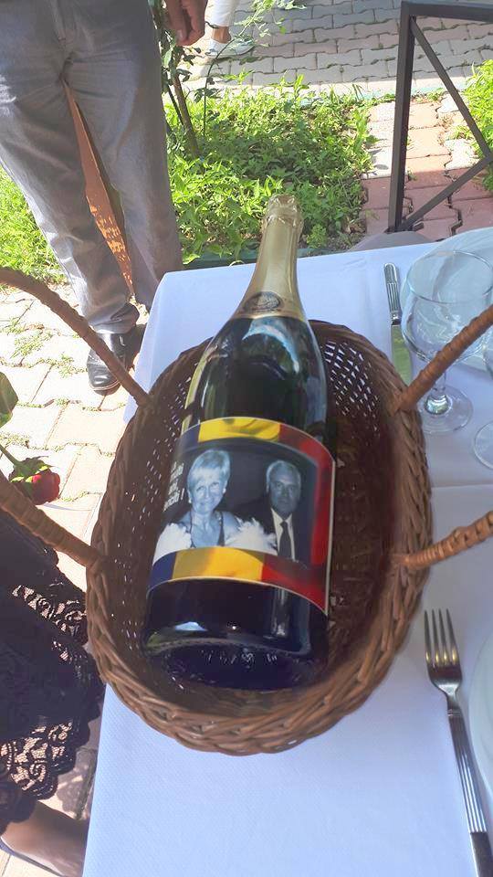 Monica Tatoiu și soțul său și-au reînnoit jurămintele. Cristian Boureanu a condus-o la altar | FOTO