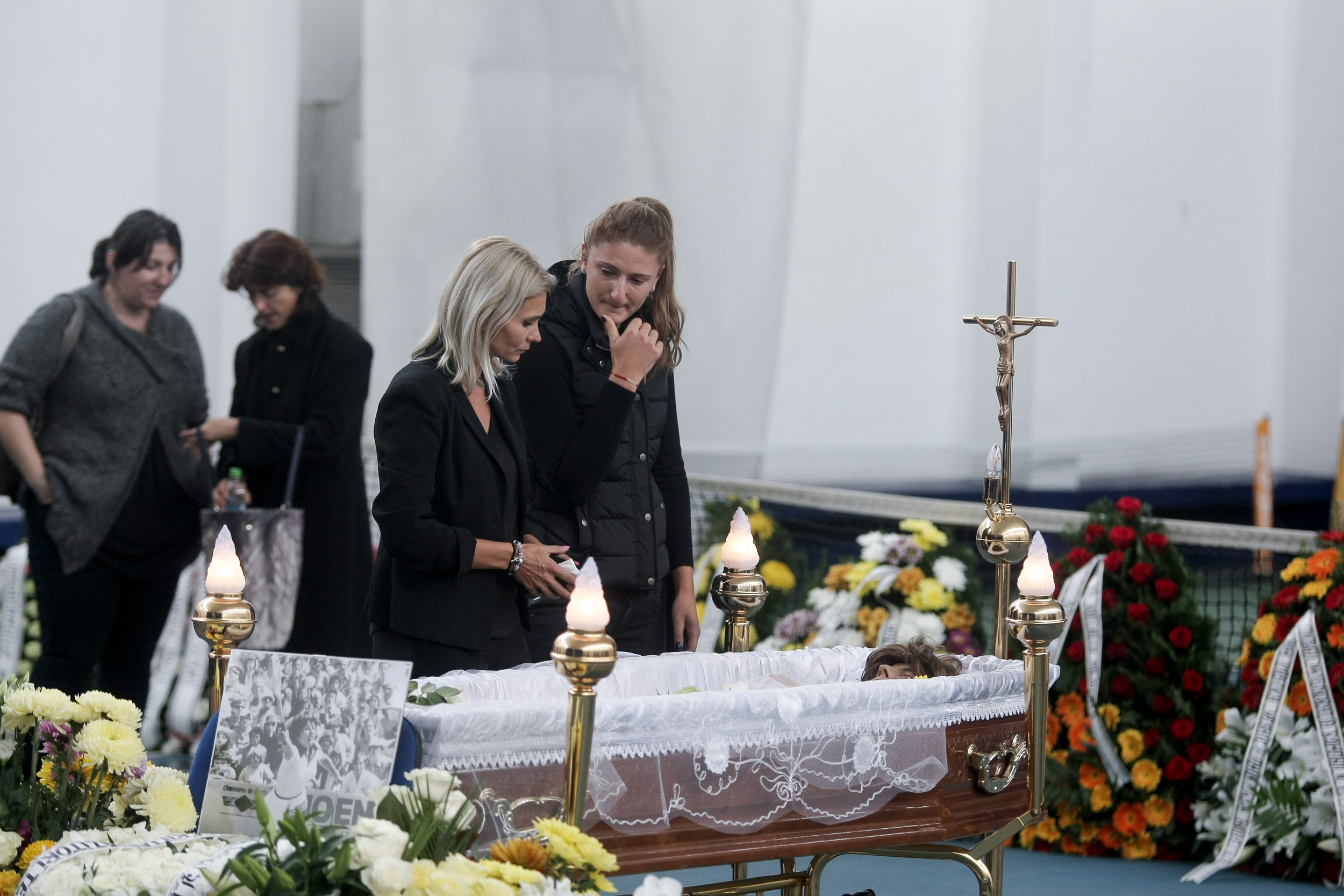 Lumea sportului și-a luat rămas bun de la Florența Mihai, cea care a descoperit-o pe Simona Halep și a antrenat-o pe Irina Begu. ^Mesaje emoționante de la cele două sportive pentru fosta mare jucătoare și antrenoare / FOTO