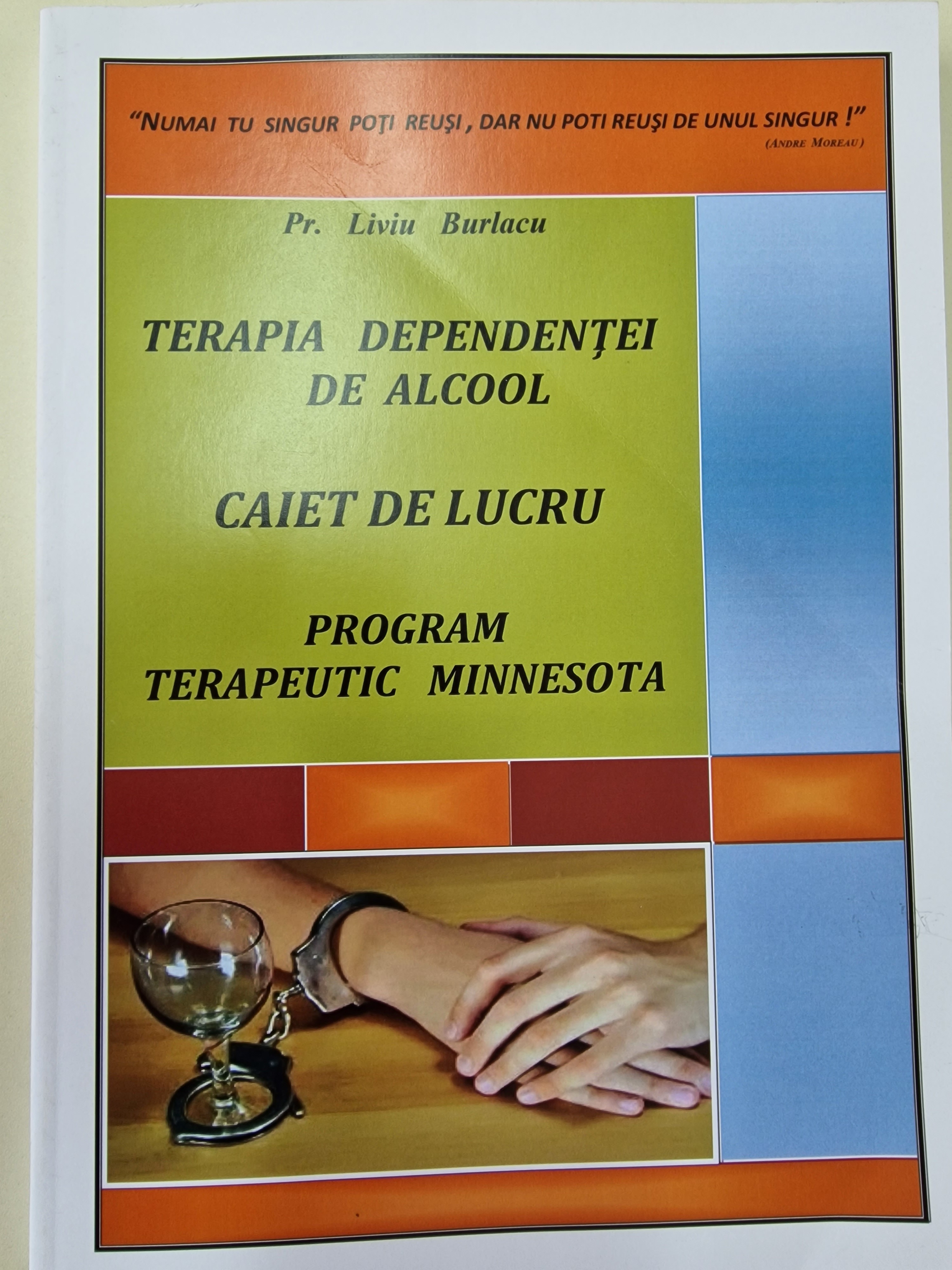REPORTAJ. Fața neștiută a Bisericii. Într-o comună din Bacău, un preot care a învins alcoolismul îi ajută acum pe alții să scape de „boala care distruge familii întregi”: „Oamenii să știe că există speranță”