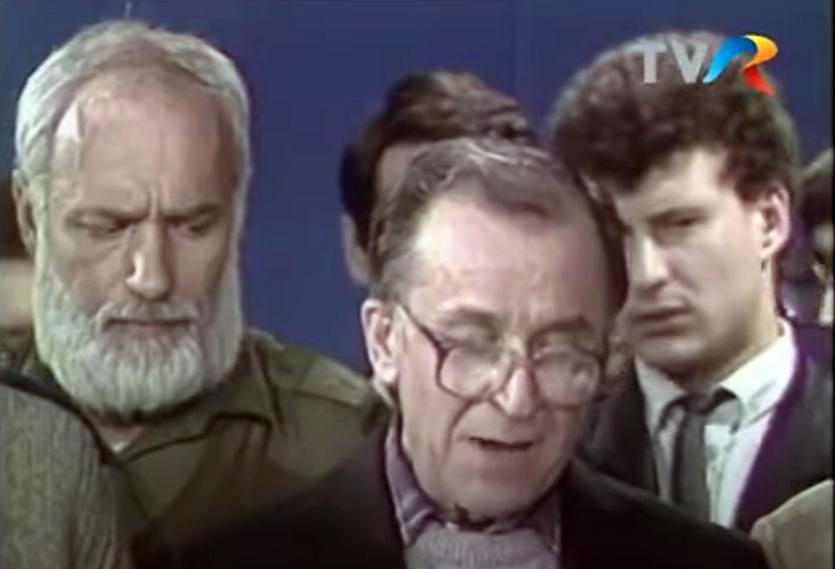 Cum a preluat Ion Iliescu puterea absolută în timpul Revoluției din decembrie 1989. „Am intrat în legătură cu ambasada sovietică ca să comunice la Moscova, să se ştie cine suntem şi ce vrem”
