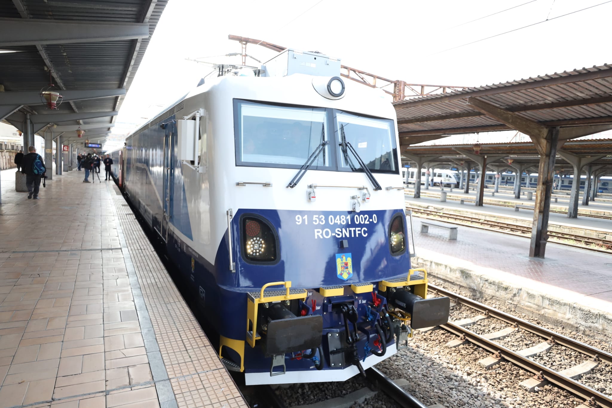 Viteză, confort și lift pentru persoane cu dizabilități. Primul tren modernizat complet circulă de astăzi pe ruta București-Constanța