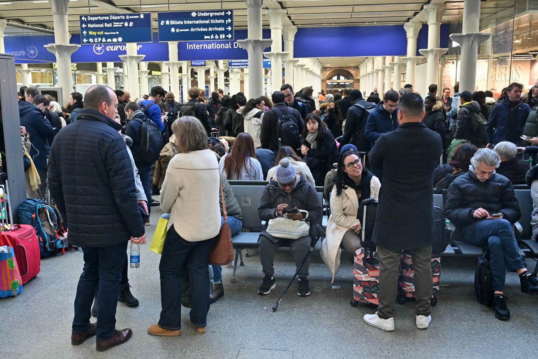 Grevă neanunțată în Eurotunnel: canalul de sub Canalul Mânecii, închis complet traficului. Haos în rândul călătorilor