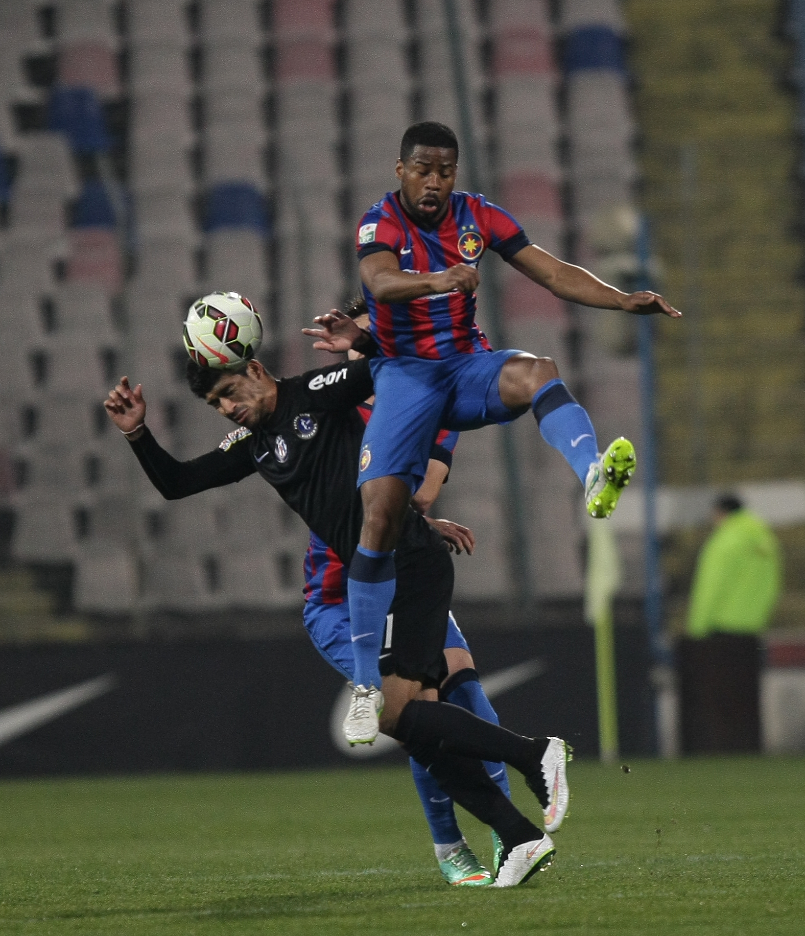 Steaua - Viitorul 4-1. Fără Puțanu pe teren, și ”Dodel” e mare / FOTO&VIDEO