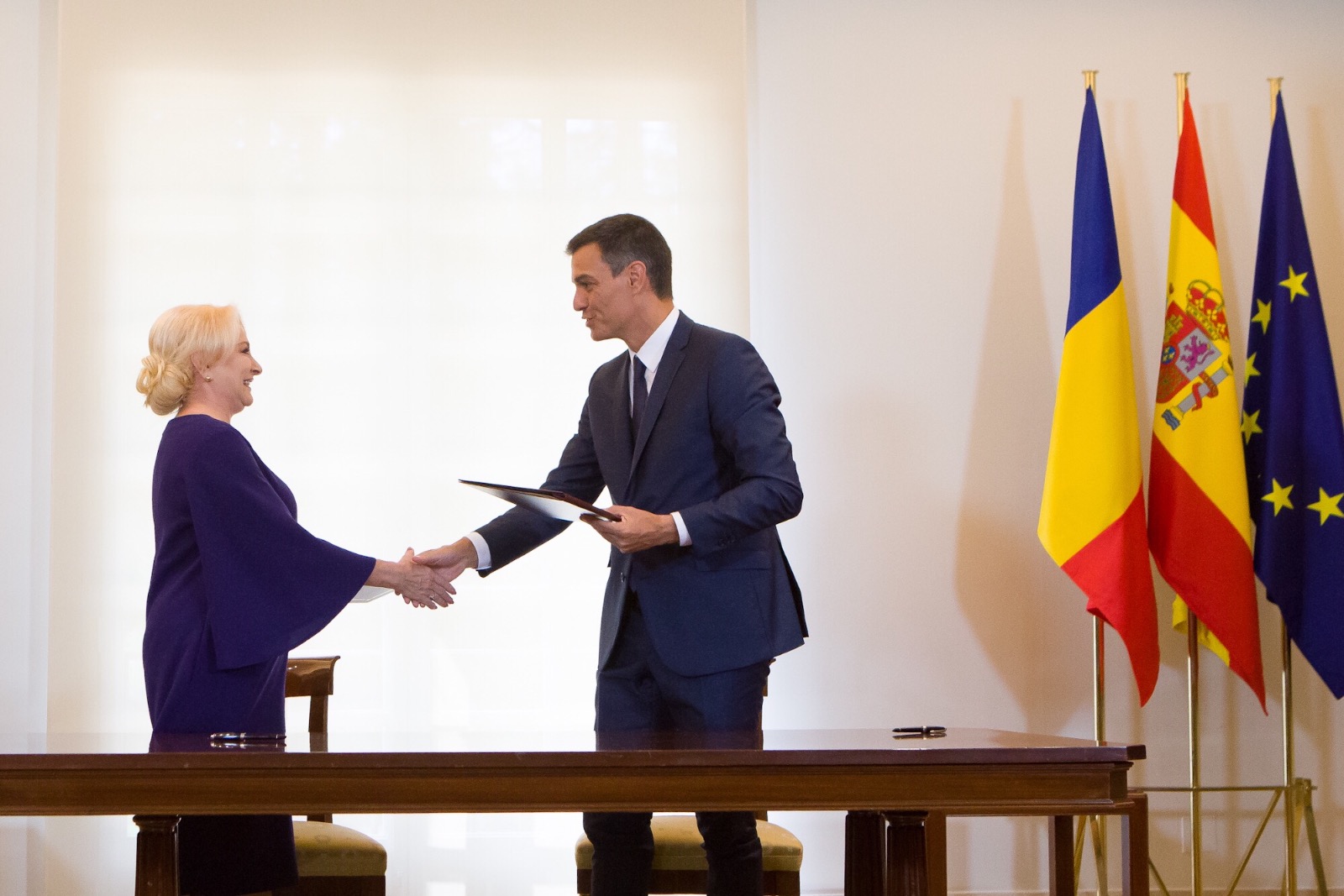 UPDATE/ Viorica Dăncilă, vizită oficială în Spania. A fost primită de omologul său spaniol, Pedro Sanchez (FOTO / VIDEO)