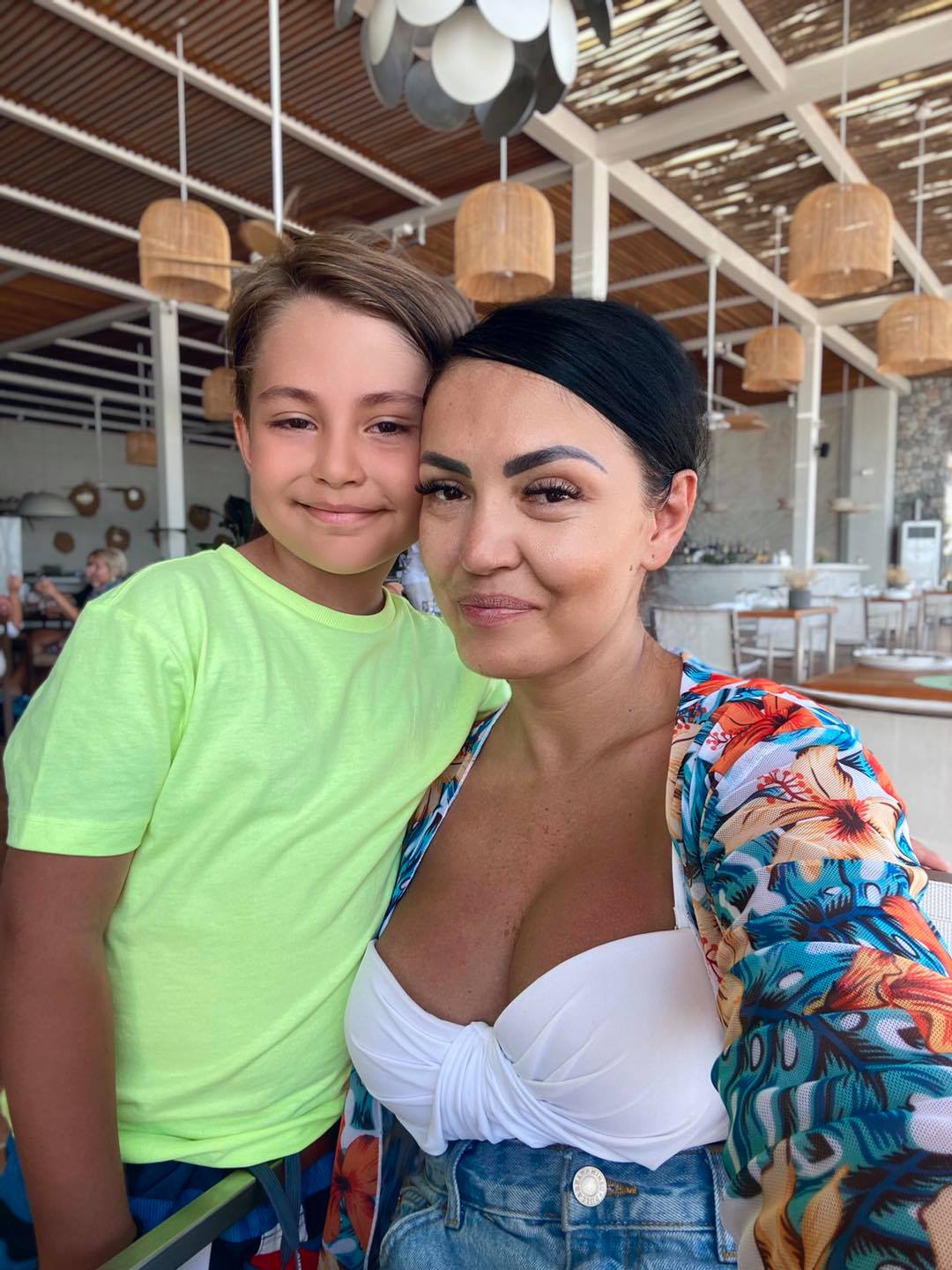 Cum a aflat Andreea Mantea că e înșelată: „Am căzut din picioare, îmi curgeau lacrimile fără să îmi dau seama”. E singură de aproape 2 ani