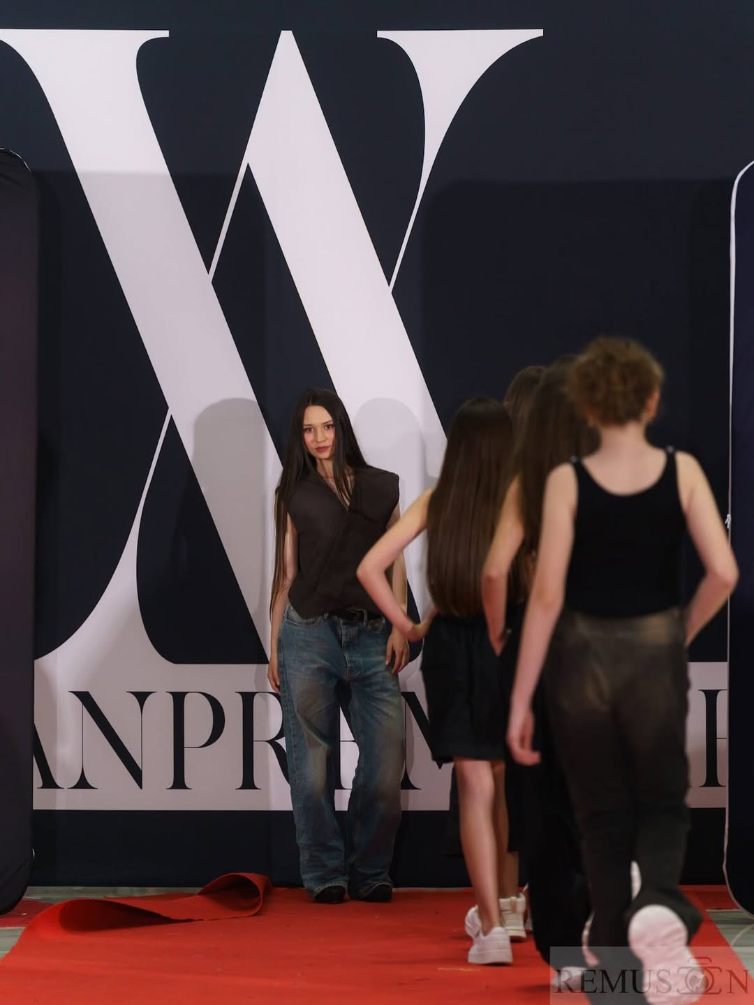 Fiica lui Teo Trandafir a urcat pentru prima dată pe podium: „Îmi doresc să vă arăt un pic mai mult cine sunt”. Ce sfat a primit Maia de la mama sa