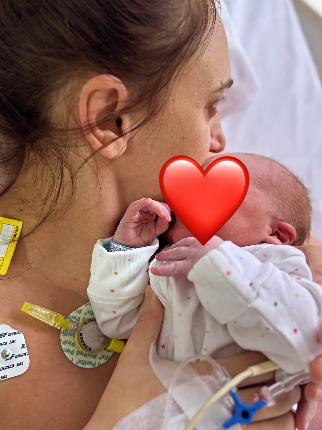 Ilona Brezoianu și soțul ei, prima vacanță împreună cu bebelușul lor. Imagine emoționantă cu actrița și micuțul Matei
