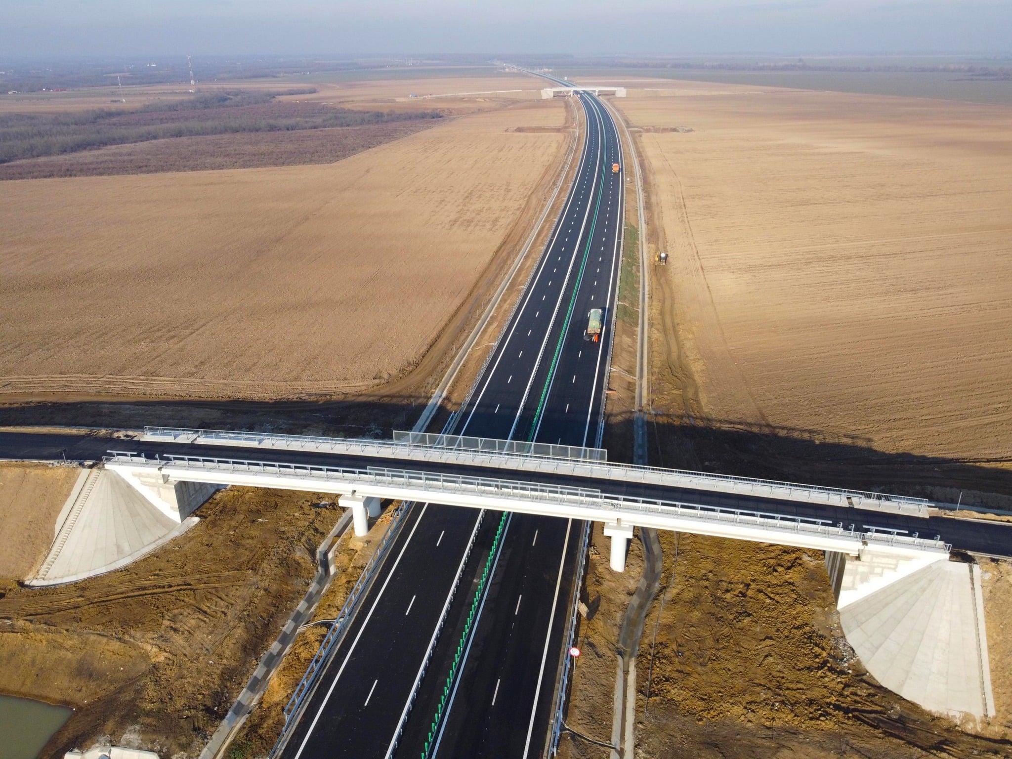 Două tronsoane de pe Drumul Expres DEx12 Craiova-Pitești sunt deschise traficului începând de astăzi