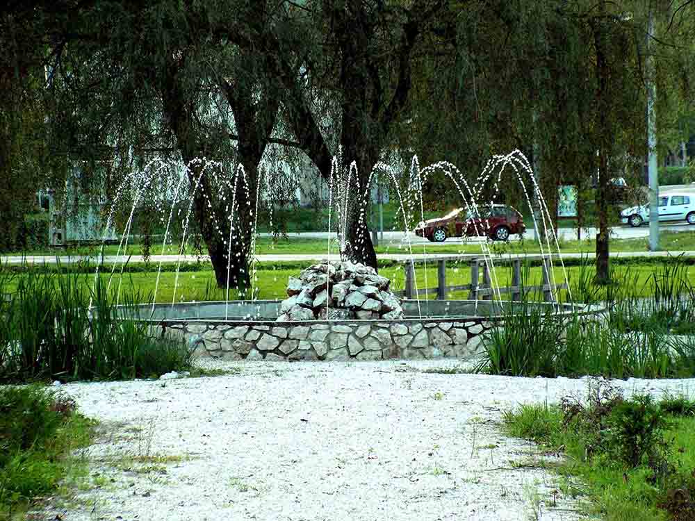 Szigorúan megválogatták, ki költözhet be, de ez sem mentette meg a nógrádi falut a csődtől - Mi történt?