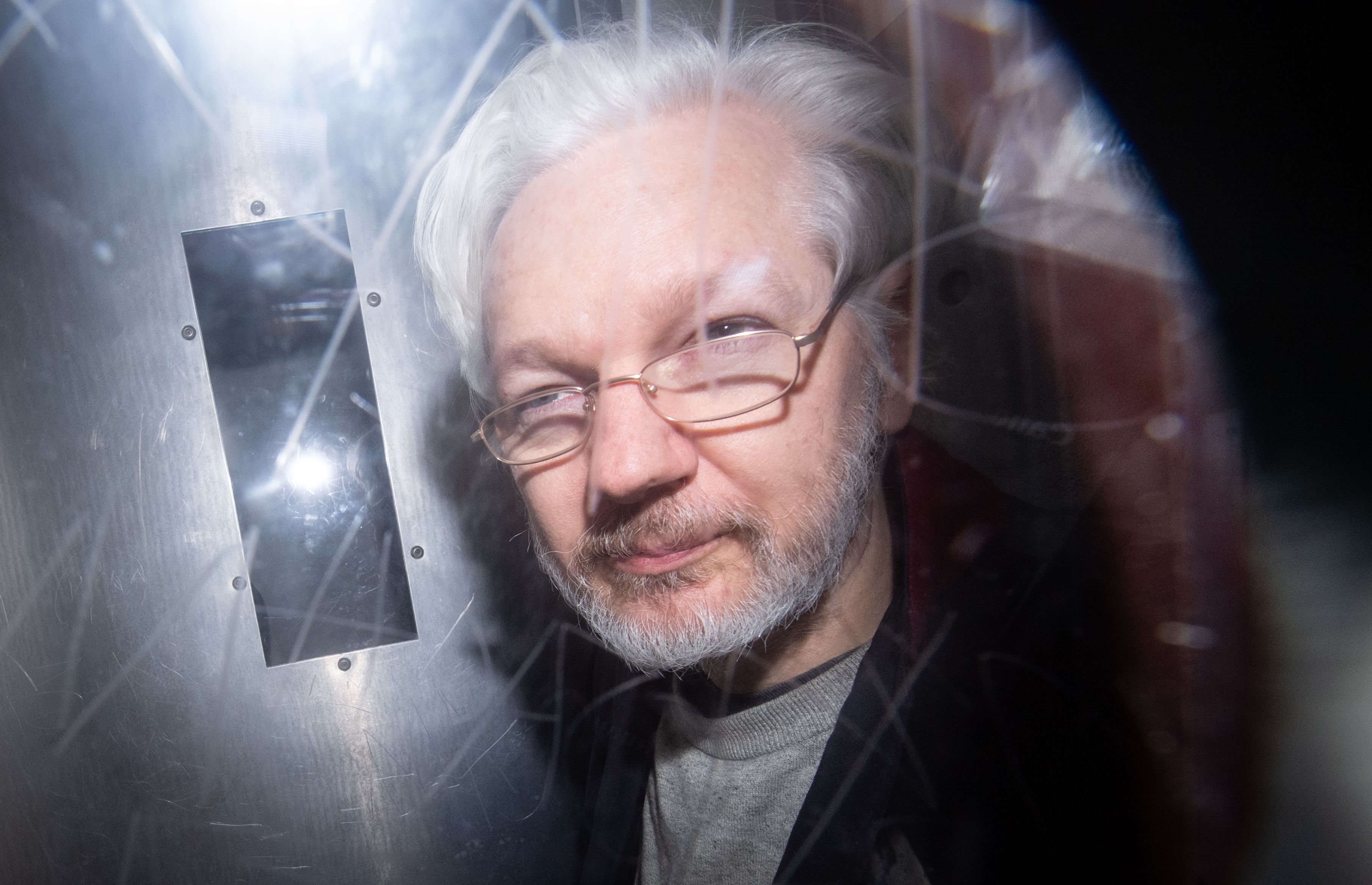 Cine este Julian Assange și care sunt detaliile acordului său cu SUA. Fondatorul WikiLeaks a fost eliberat după cinci ani de detenție