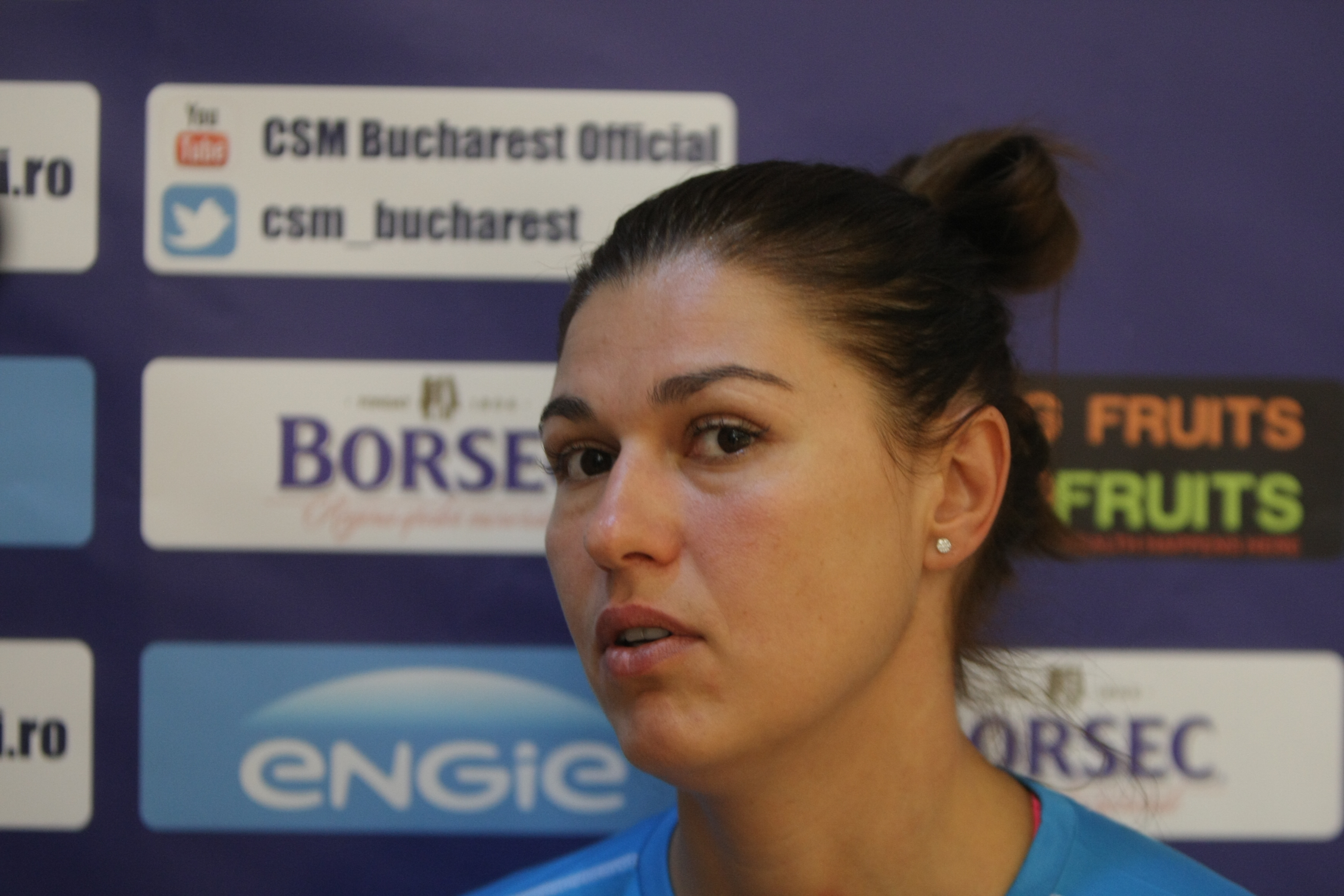 Oana Manea, pivotul echipei CSM București: ”Vreau copil”! Ce spune despre Vasile Șiman, cel care i-a batjocorit tatăl / GALERIE FOTO & VIDEO