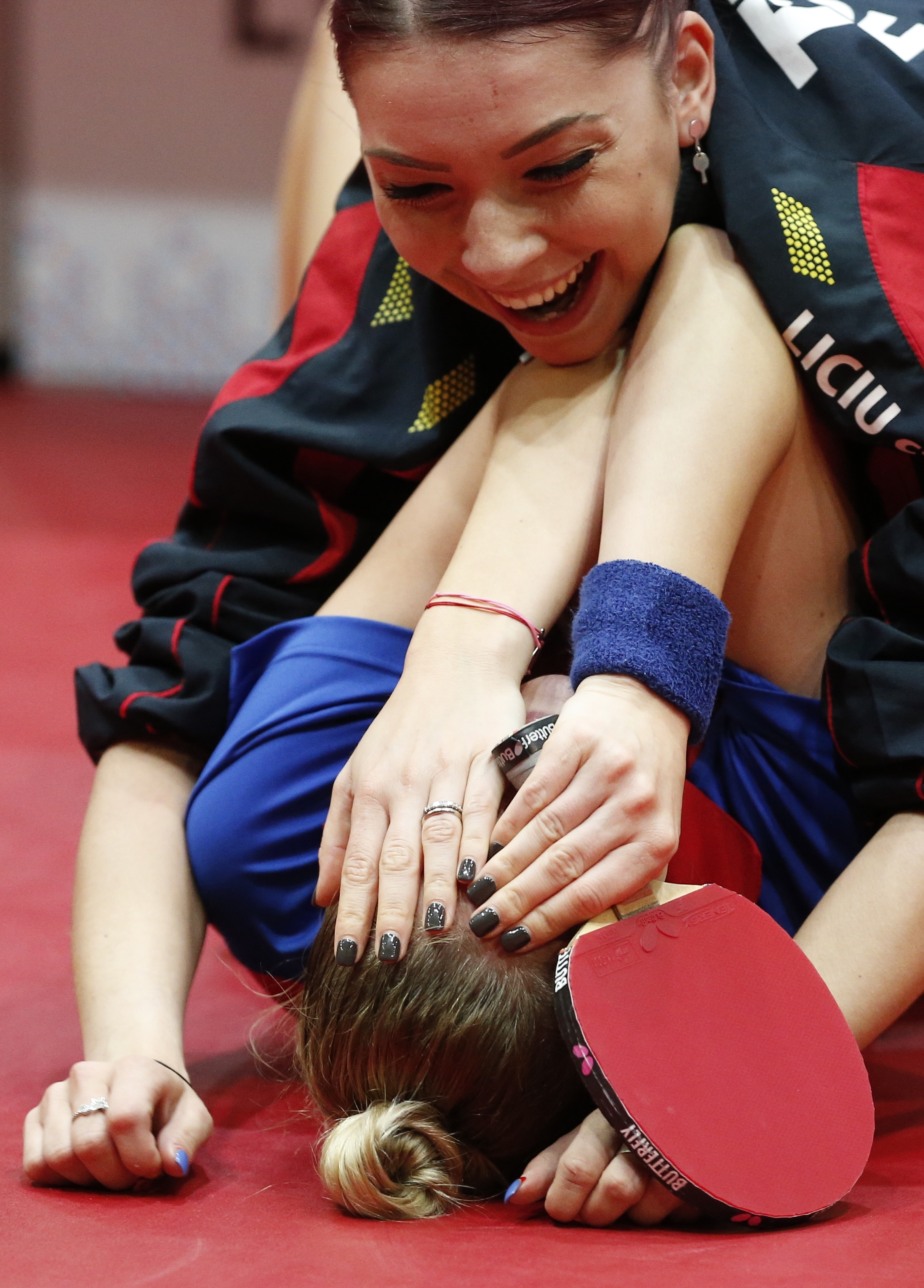 România a cucerit titlul la Campionatului European de tenis de masă! Finală de vis cu Germania. E al patrulea trofeu continental din istorie. Ce spune Eliza Samara | VIDEO