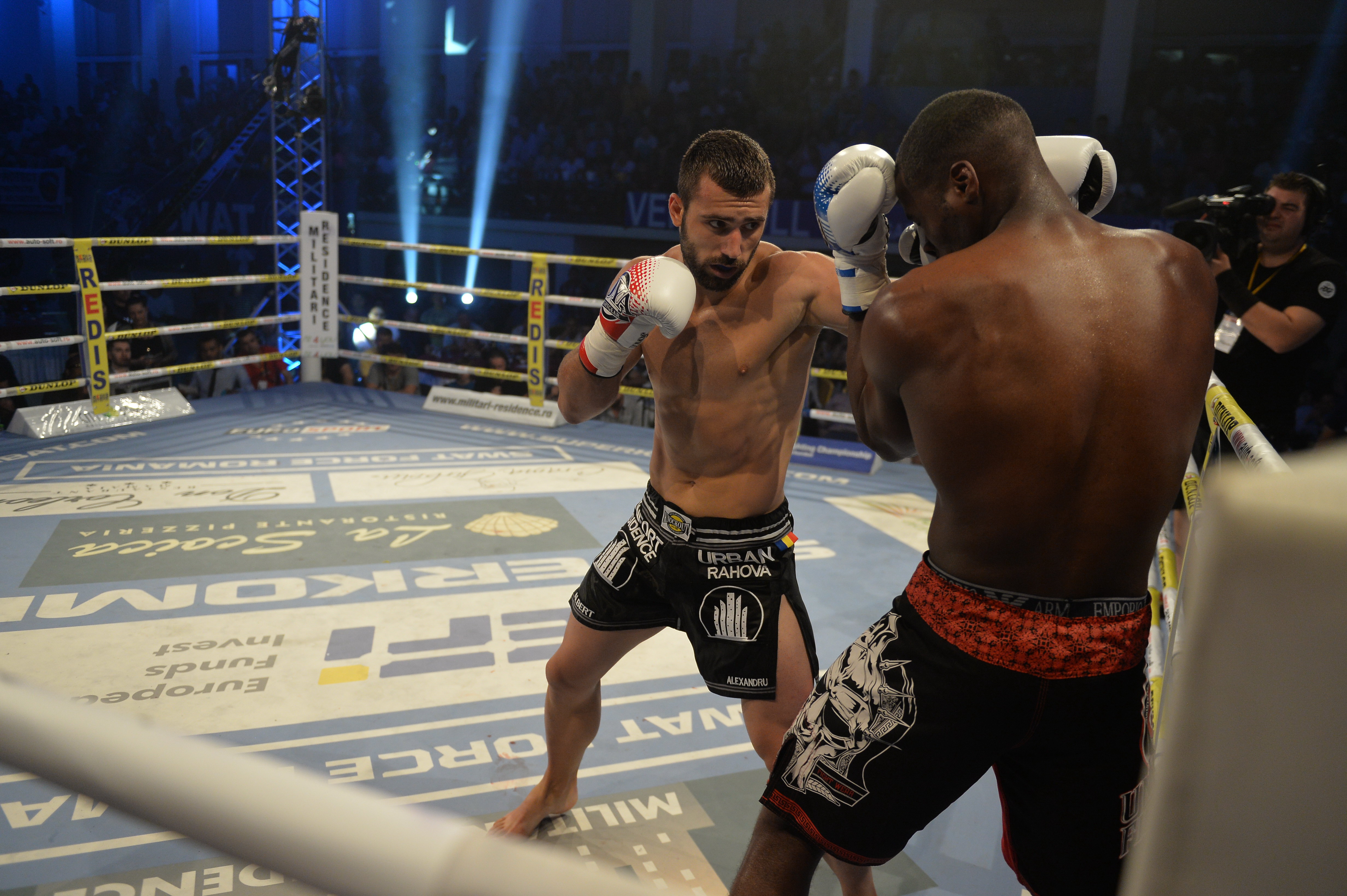 SUPERKOMBAT CONSTANȚA: Cătălin Moroșanu l-a distrus pe gigantul de 2,07 metri / REZULTATE & GALERIE FOTO & VIDEO