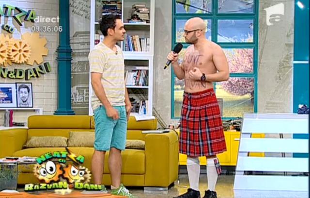 Mihai Bendeac a dat moda! Un prezentator de la Antena 1 a venit îmbrăcat în fustă pe scena de la iUmor