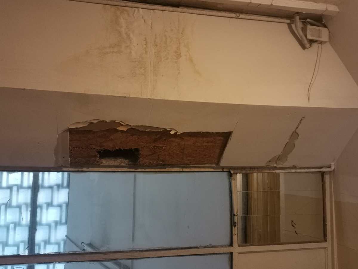 REPORTAJ. Viața în blocurile cu bulină roșie din București: unele au și 80% grad de ocupare