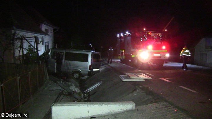 Accident violent în județul Bistrița-Năsăud. O fetiță de cinci ani, printre cele trei victime în urma impactului