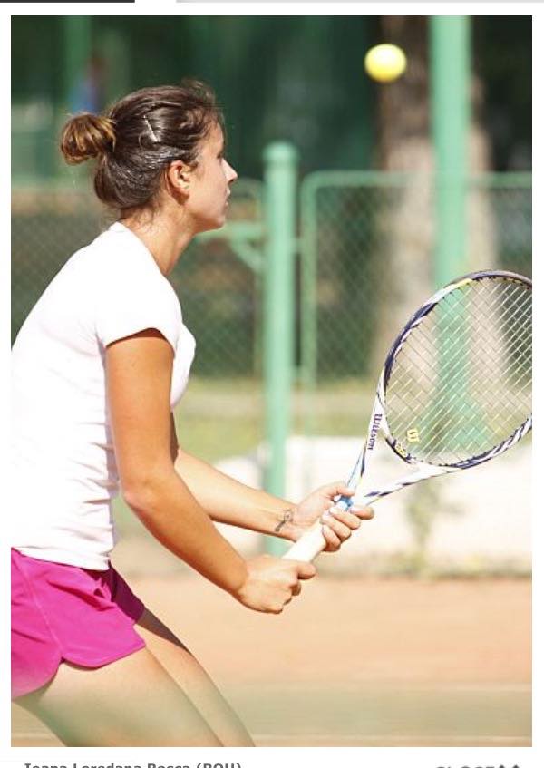 Ioana Loredana Roșca, câștigătoarea probei de dublu junioare la Roland Garros 2014, luptă ca să poată juca tenis. E studentă, a lucrat barmaniță în Spania și strânge bani pe internet