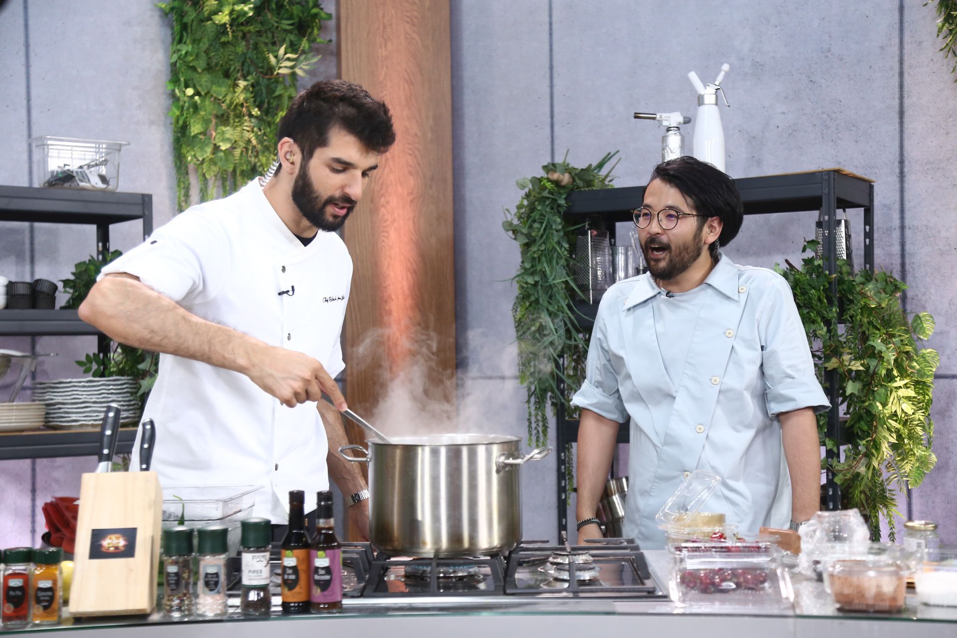 Reguli noi la „Chefi la cuțite”, sezonul 14. Premiera show-ului culinar de la Antena 1 are loc în această seară