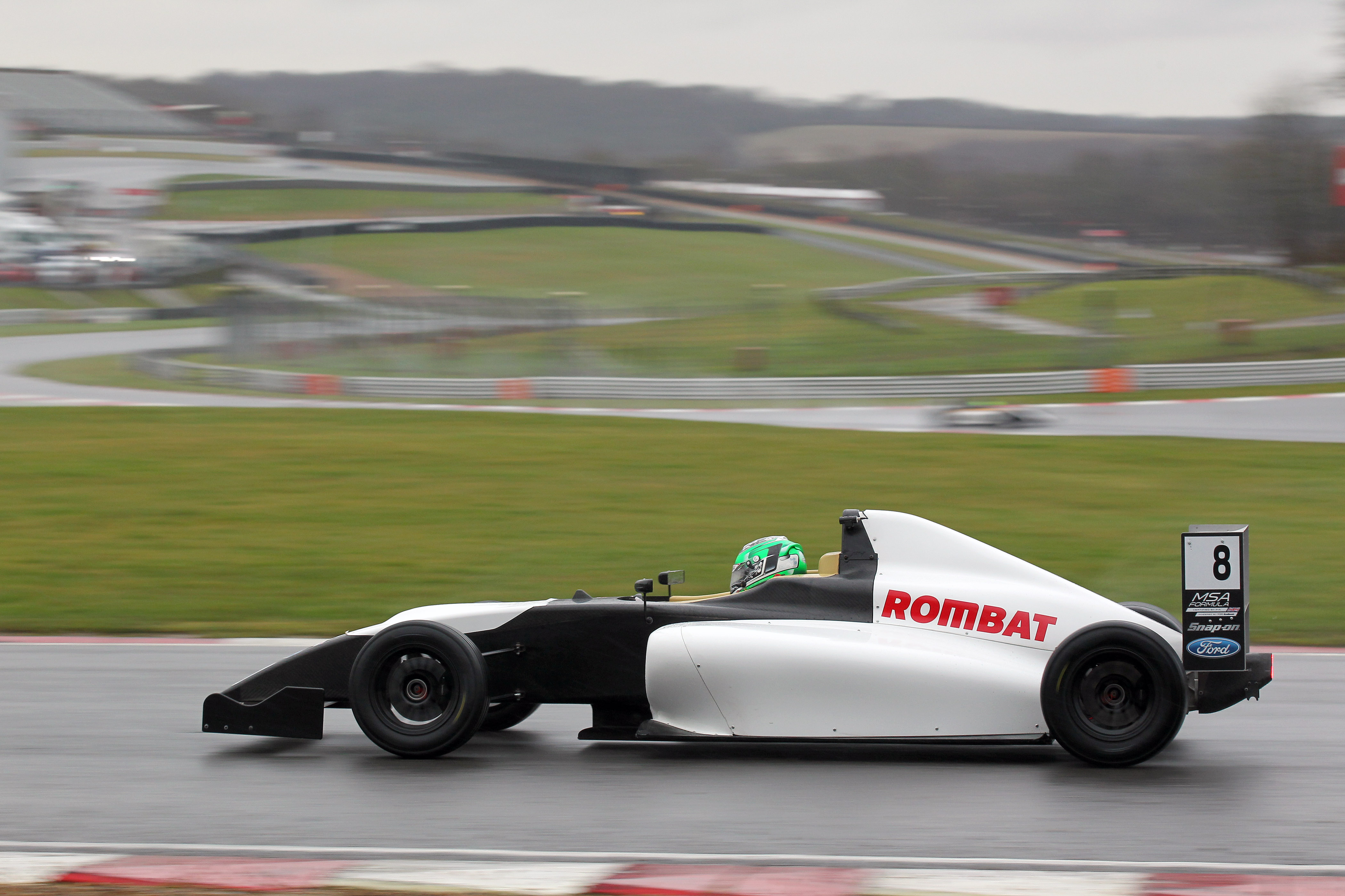 Alexandra Marinescu debutează în Formula 4 la doar 15 ani
