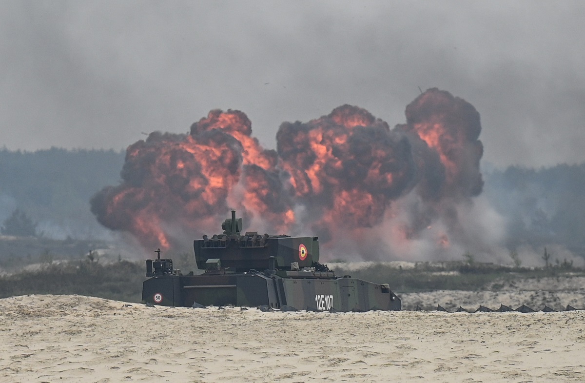 Filmare spectaculoasă cu „Lupii Negri”, infanteriștii români care se antrenează în Polonia în exercițiul Anakonda-23