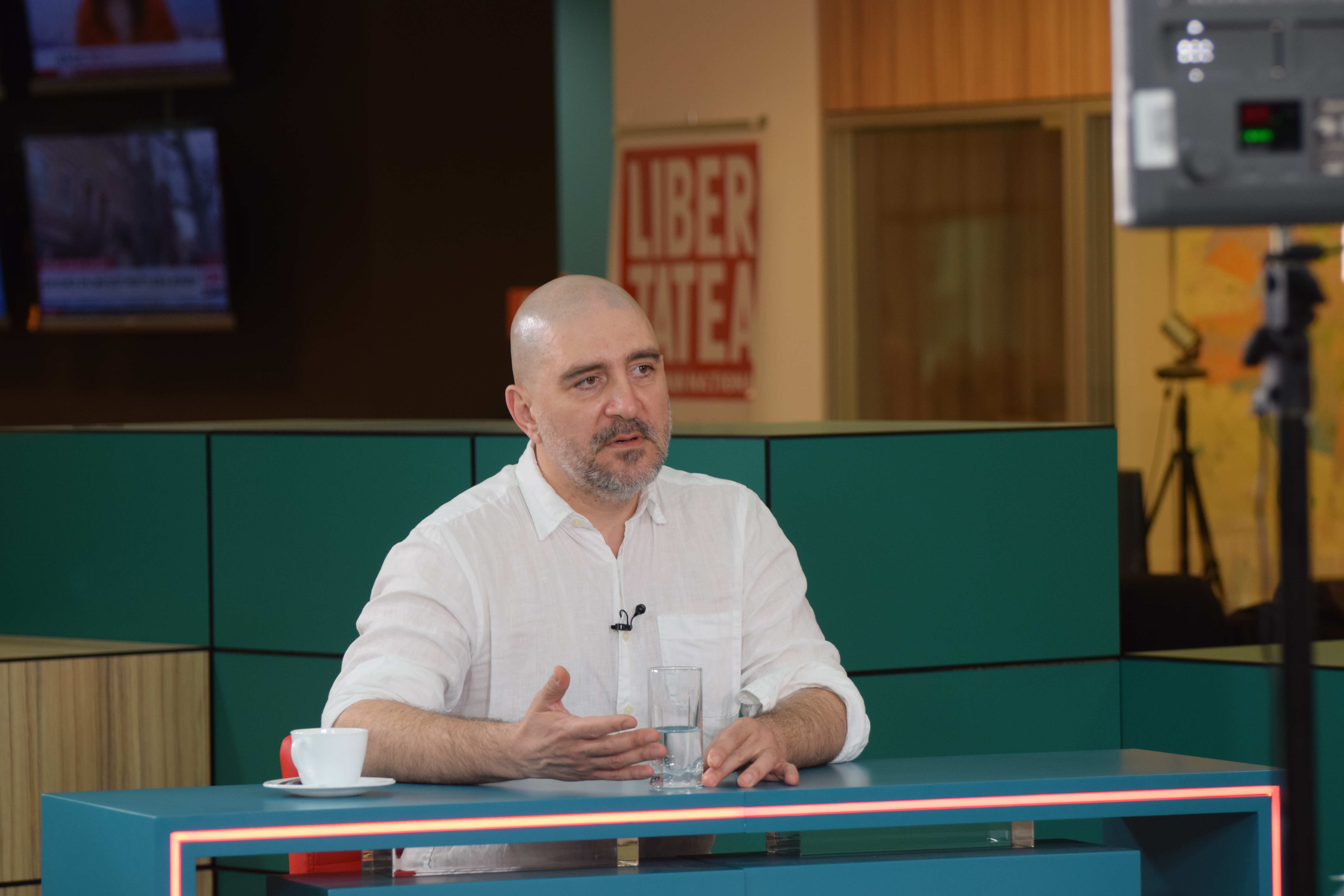 VIDEO/ Răzvan Exarhu a răspuns la Kestionarul Morning Glory, pe care îl aplică el pe invitații de la Rock FM