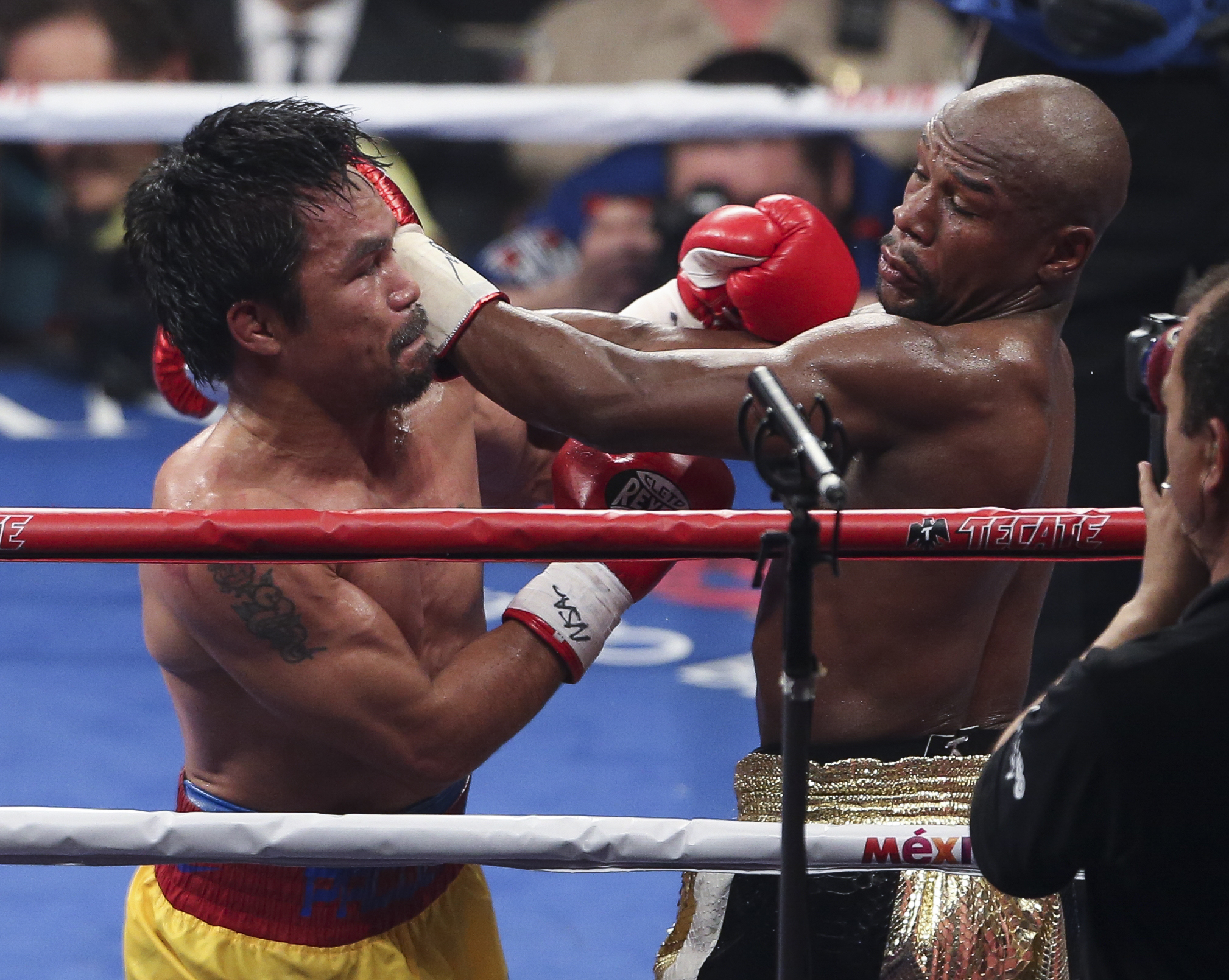 Ne place sau nu, dar ”meciul secolelor” ne-a dat răspunsul: arogantul Mayweather e cel mai bun boxer al generaţiei actuale!