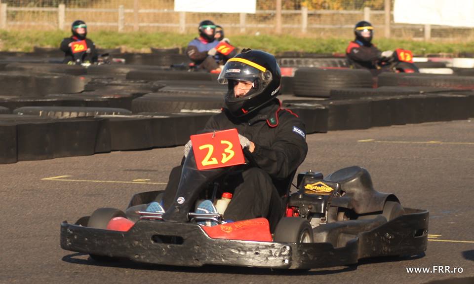 Stejarii s-au distrat la karting, în aşteptarea meciului cu naţionala Canadei, marți, ora 18:45 / GALERIE FOTO