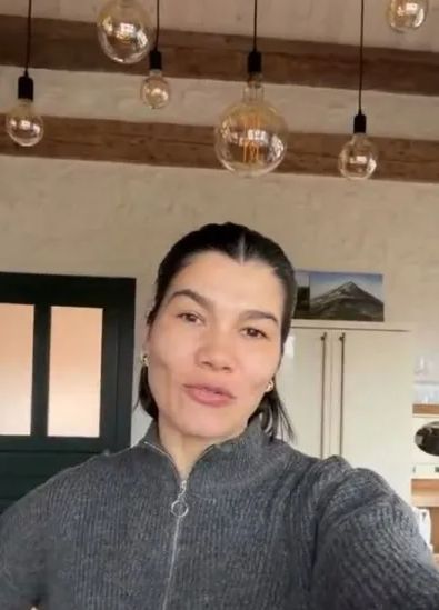 Imagini din casa în care s-a mutat Ileana Sterp după ce a divorțat de Daniel Aloman: „O am pe mama aproape”