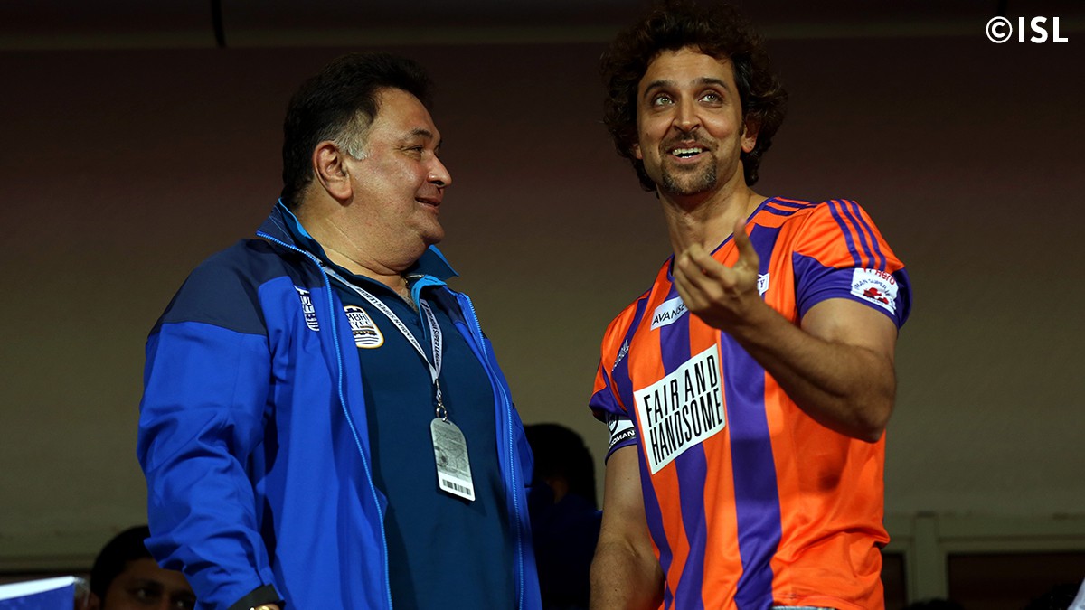 Mutu și-a început cu o pasă de gol aventura în India! Vrea să redevină titular la națională, dar a început ca rezervă partida Pune - Mumbay 3-1. ^Piteșteanul a intrat pe teren în minutul 61. Tricolorul a fluturat în tribune / FOTO