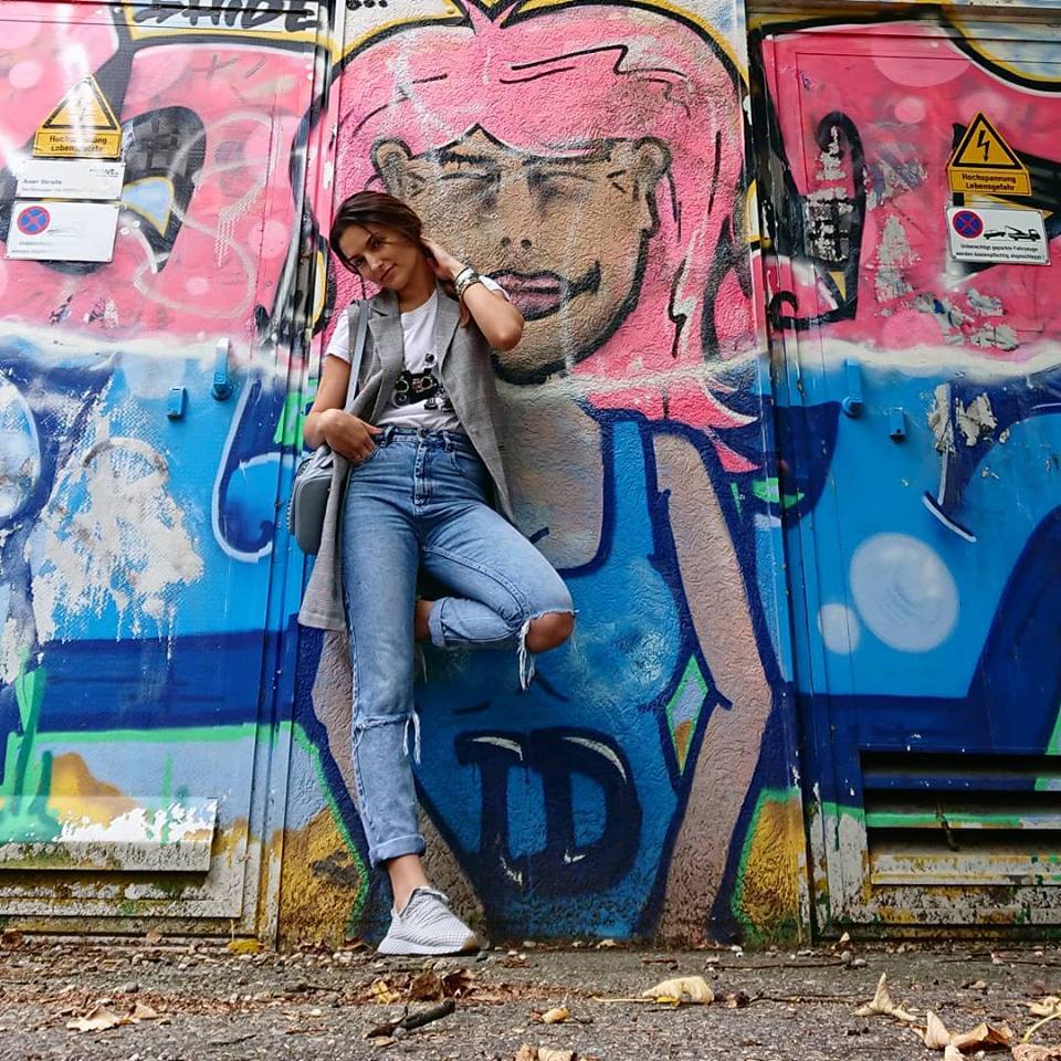 Artistele din România care nu pot trăi fără să facă sport. Lidia Buble e fostă campioană națională, iar Lora merge și noaptea să înoate!