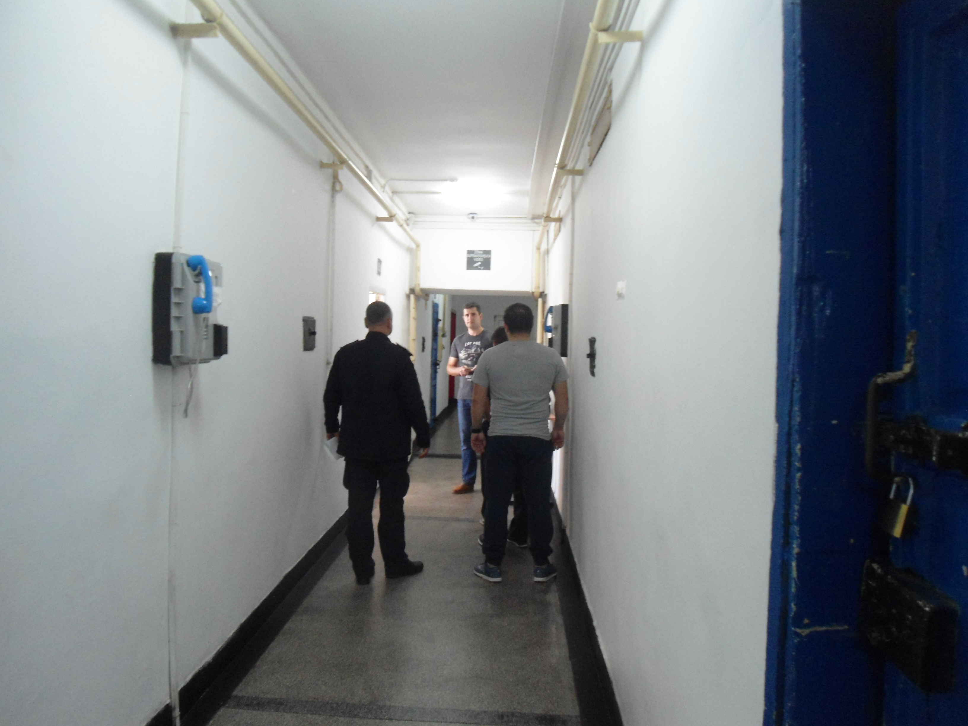 FOTO&VIDEO / Cum au votat deţinuţii de la Penitenciarul Jilava la referendumul pentru definirea familiei