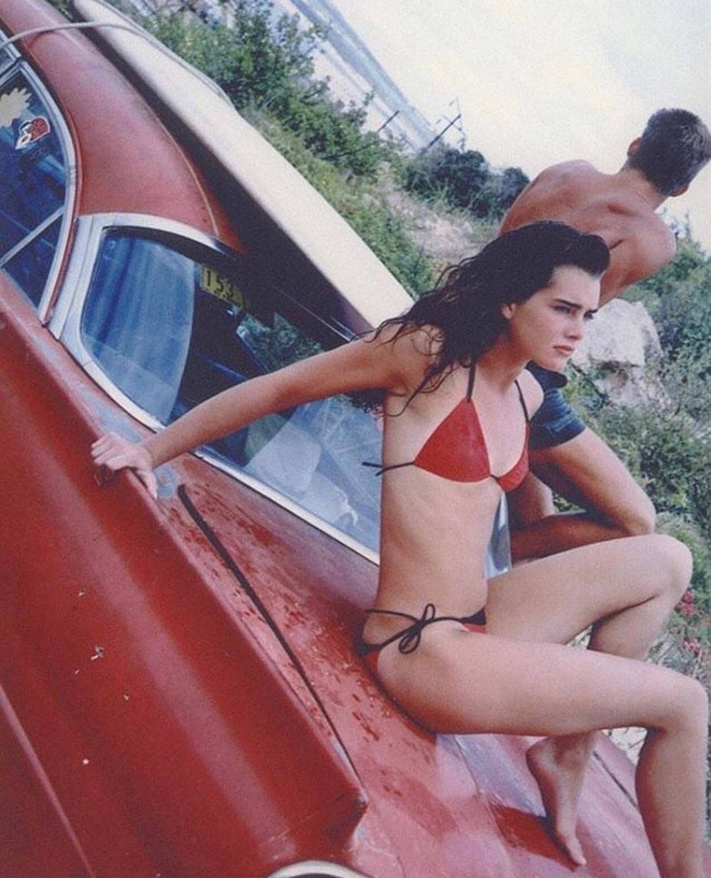 Actrița Brooke Shields a dezvăluit cine este vedeta cu care și-a pierdut virginitatea: „După ce s-a terminat, am fugit goală pe coridor, iar el a alergat după mine”