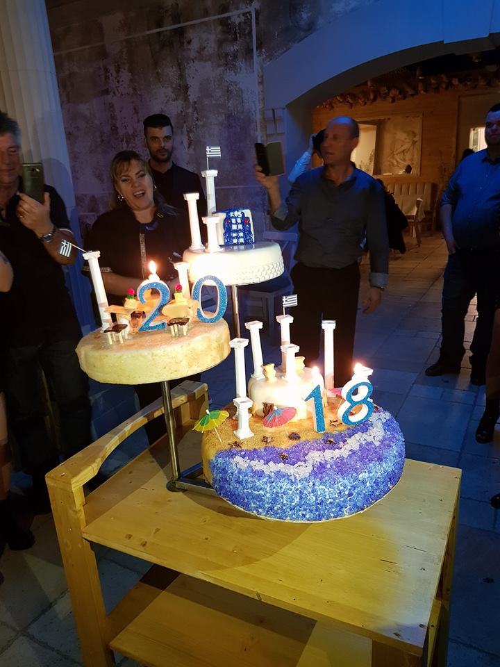 Ce elegantă a fost Oana Roman în noaptea dintre ani. Una dintre cele mai frumoase ținute / FOTO