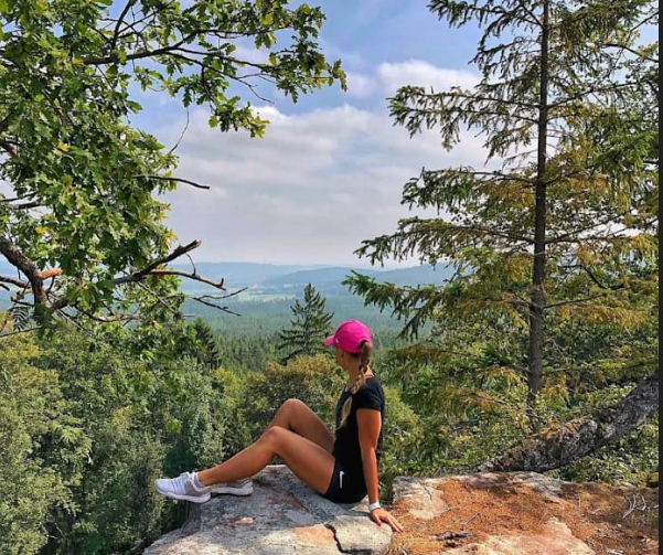 O gimnastă a murit în Bavaria, după ce a alunecat în timp ce căuta locul perfect pentru un selfie, în fața unui castel