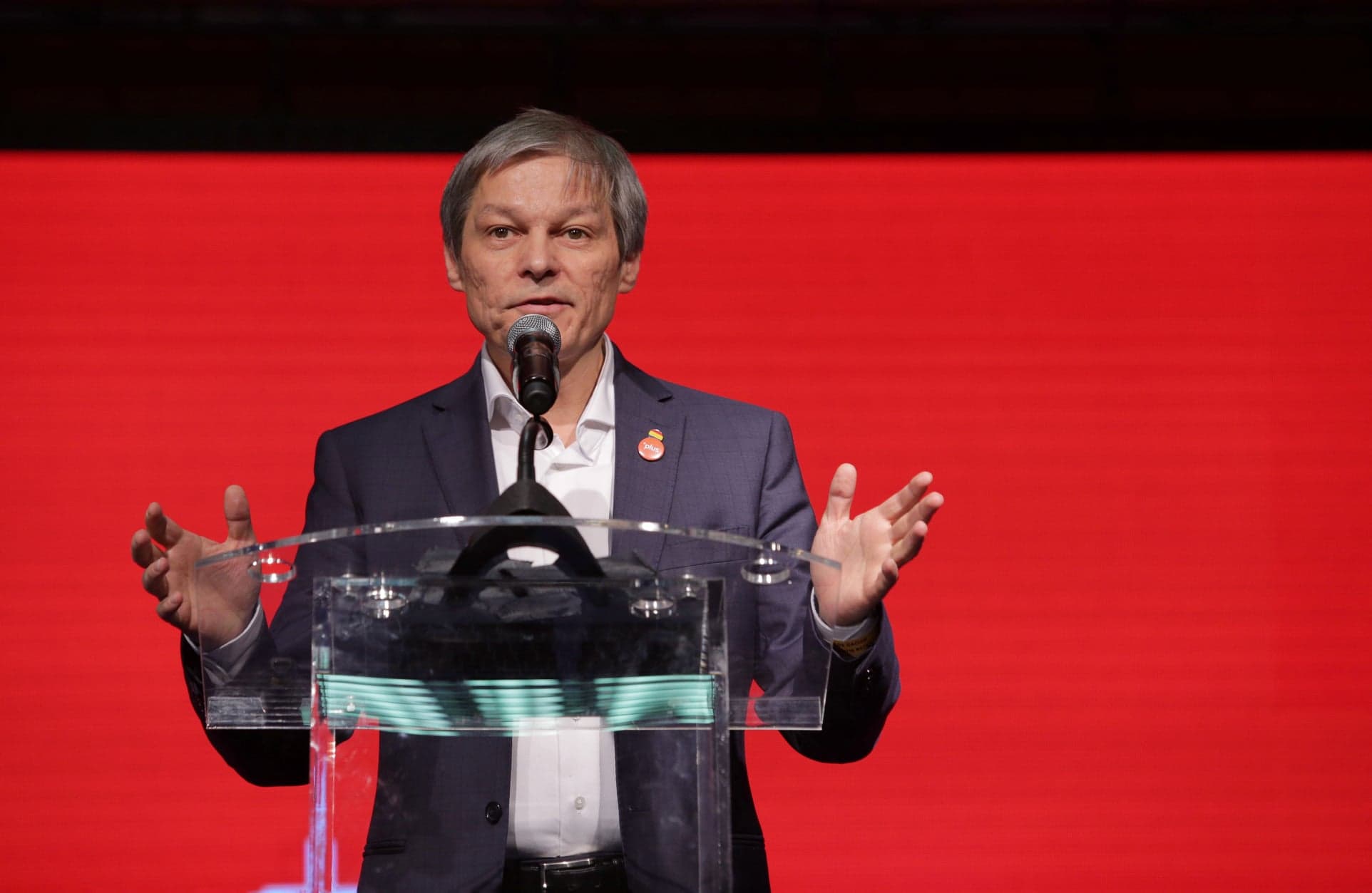 UPDATE. Dacian Cioloş a fost ales preşedintele Partidului Libertăţii, Unităţii şi Solidarităţii