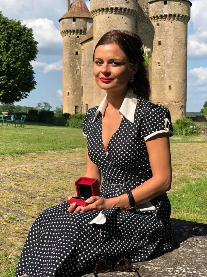 Ana Maria Georgescu s-a căsătorit. Imagini superbe cu interpreta celebrei melodii "Ochii tăi" și alesul inimii ei | FOTO