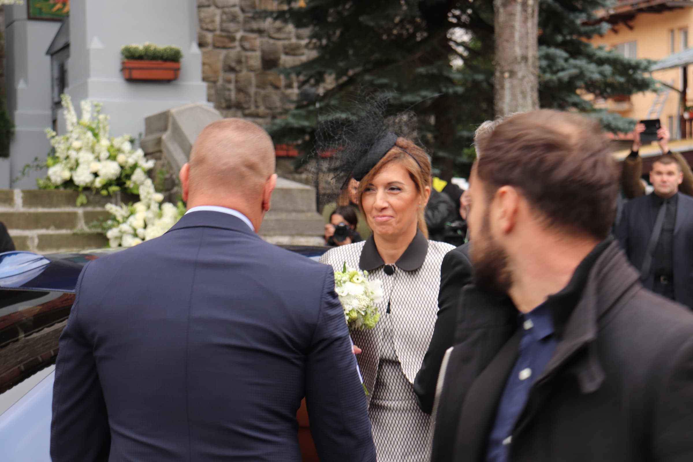 CORESPONDENȚĂ DIN SINAIA/ Cum au arătat nașii principelul Nicolae și ai Alinei Binder | FOTO