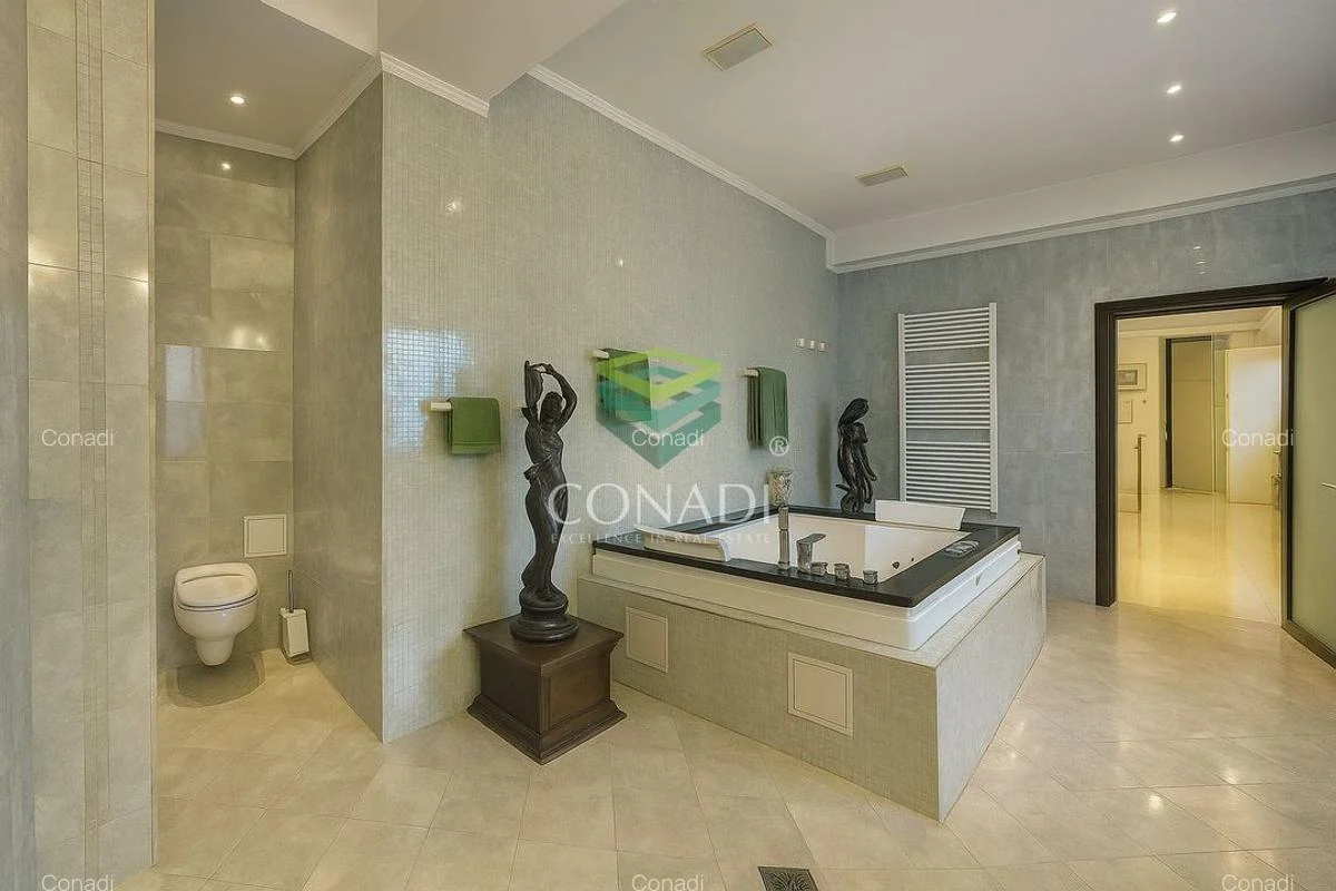 Cum arată apartamentul de 1.000.001 euro din Constanța, cu vedere panoramică la Marea Neagră și Cazinou