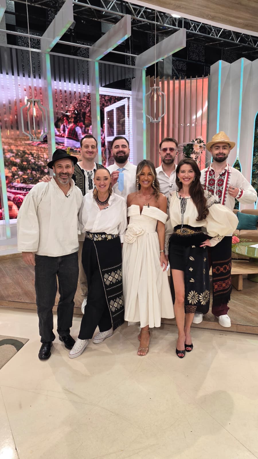 Program de Paște la „Super Neatza cu Răzvan și Dani”. Ediții speciale de sărbătoare la Antena 1