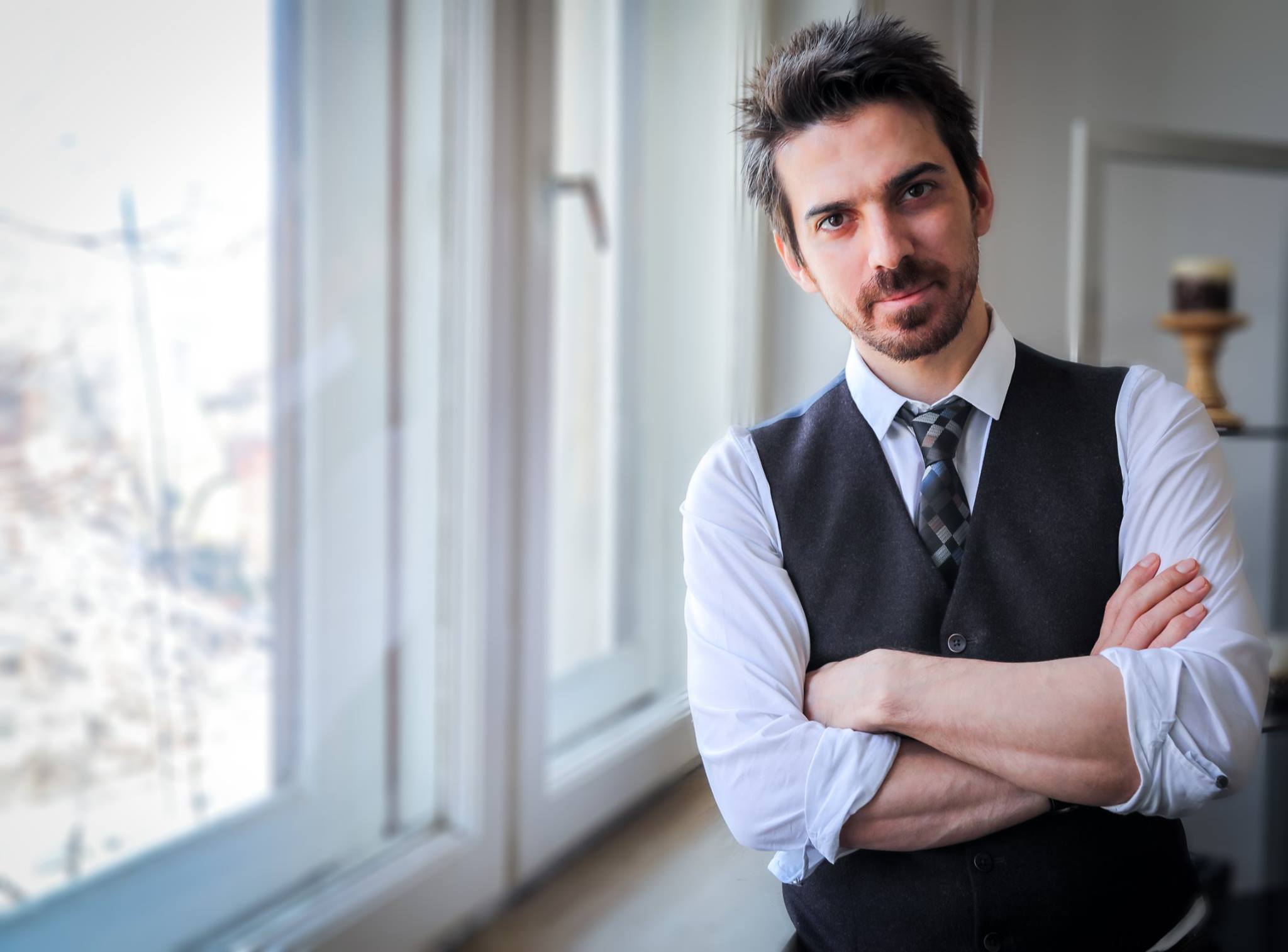 Ce salarii oferă Tuncay Ozturk. Fostul soț al Andreei Marin caută angajați pentru clinica lui