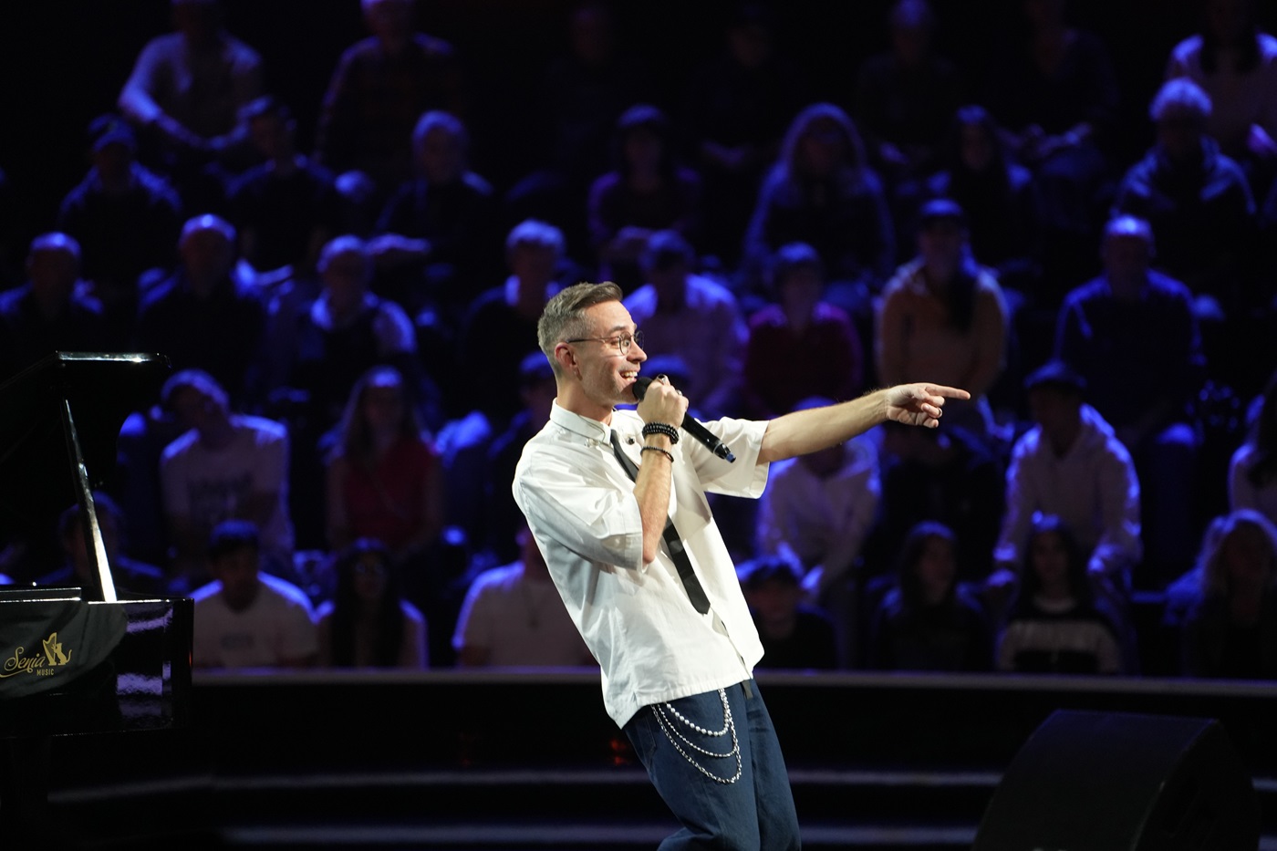 Cum arată acum Emanuel Mirea, solistul trupei Stigma. Artistul urcă pe scena de la X Factor 2025