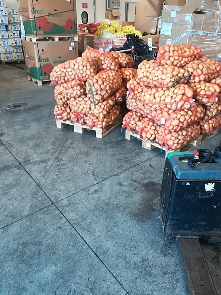 REPORTAJ/ Cartoful timpuriu din Călărași de Dolj a ajuns deja pe mesele europenilor. ”Producția noastră e mai mult decât bio, că băgăm bălegar”