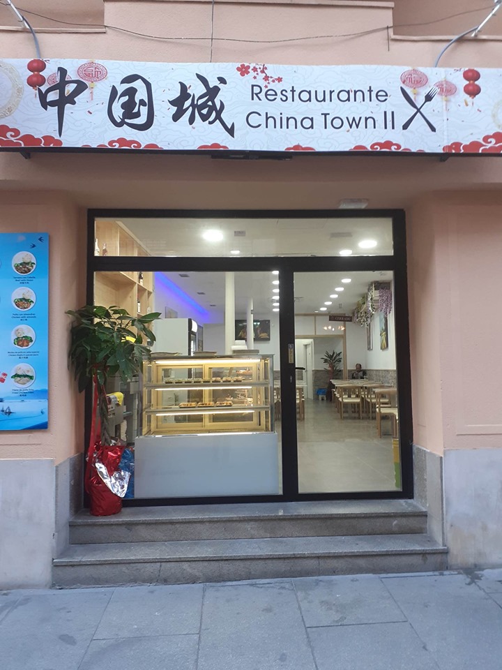 Trimisul special Libertatea, corespondență din Segovia, Spania: Străzile sunt pline, dar nimeni nu intră în restaurantul chinezesc