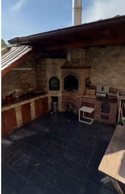 Imagini din vila cu 5 etaje a Anamariei Prodan. Vrea să își pună lift: „Arăbesc, turcesc, cum vreți voi, mie îmi place” VIDEO