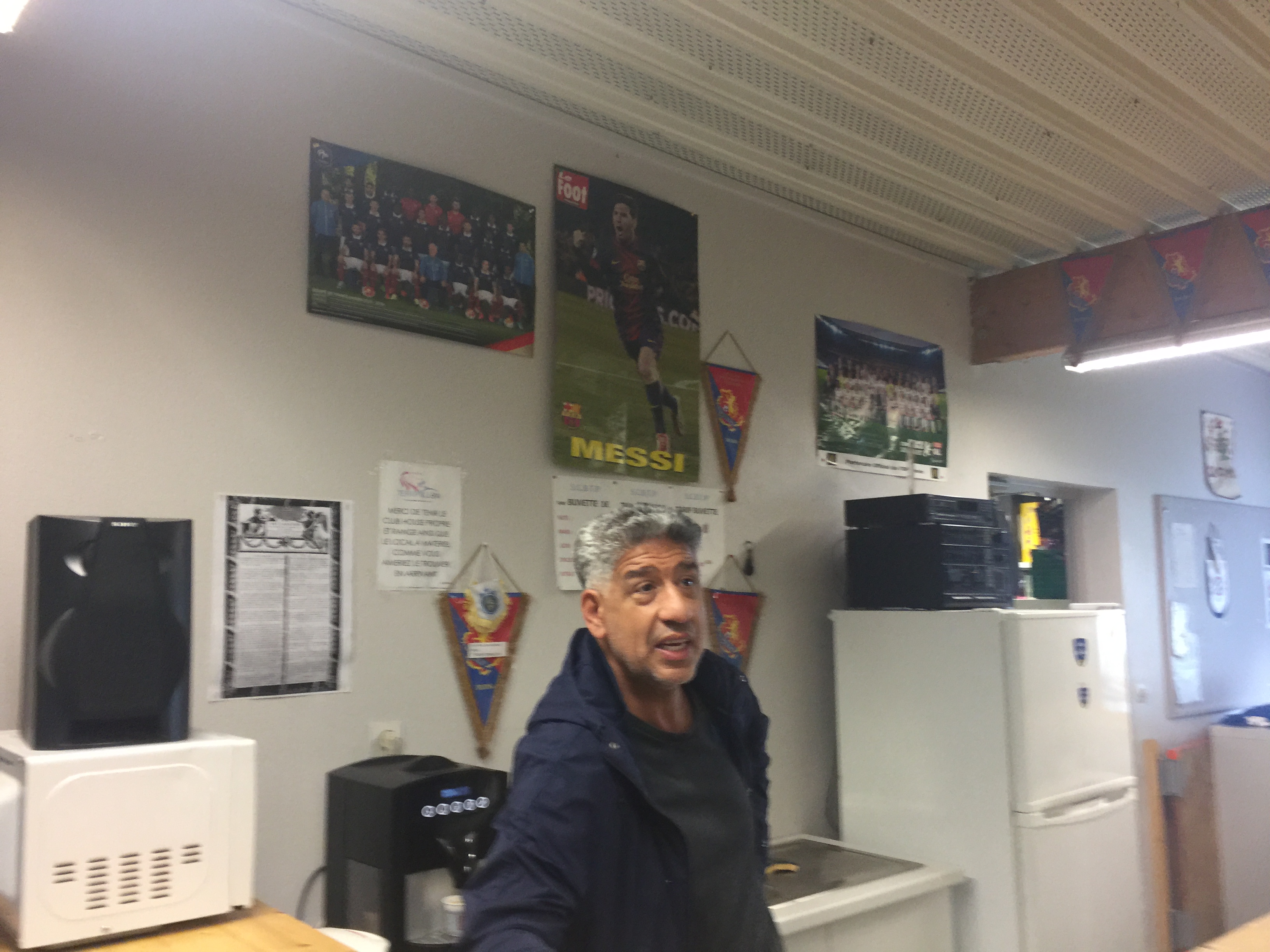 EXCLUSIV. Libertatea a fost la clubul care l-a format pe Karim Benzema, ”prințul din Bron”: ”Sex-tape-ul i-a distrus părinții. Iertați-l și rechemați-l la națională!” | FOTO&VIDEO