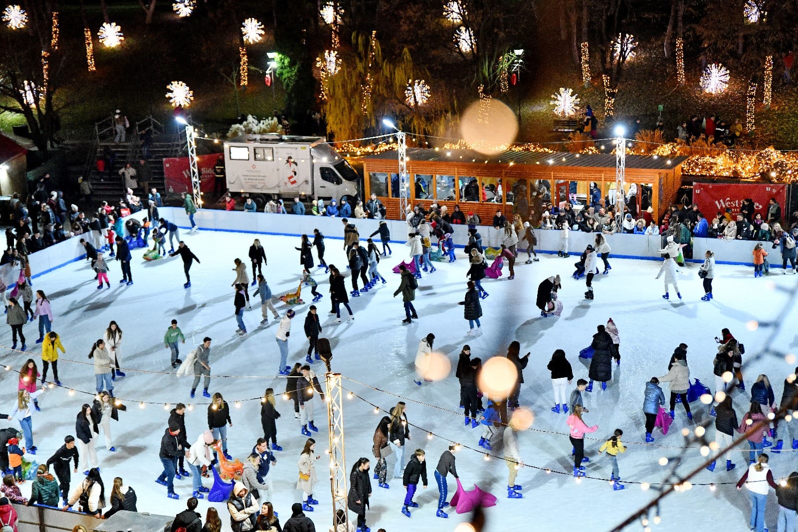 Târgul West Side Christmas Market 2024. Care vor fi principalele atracții din Parcul Drumul Taberei