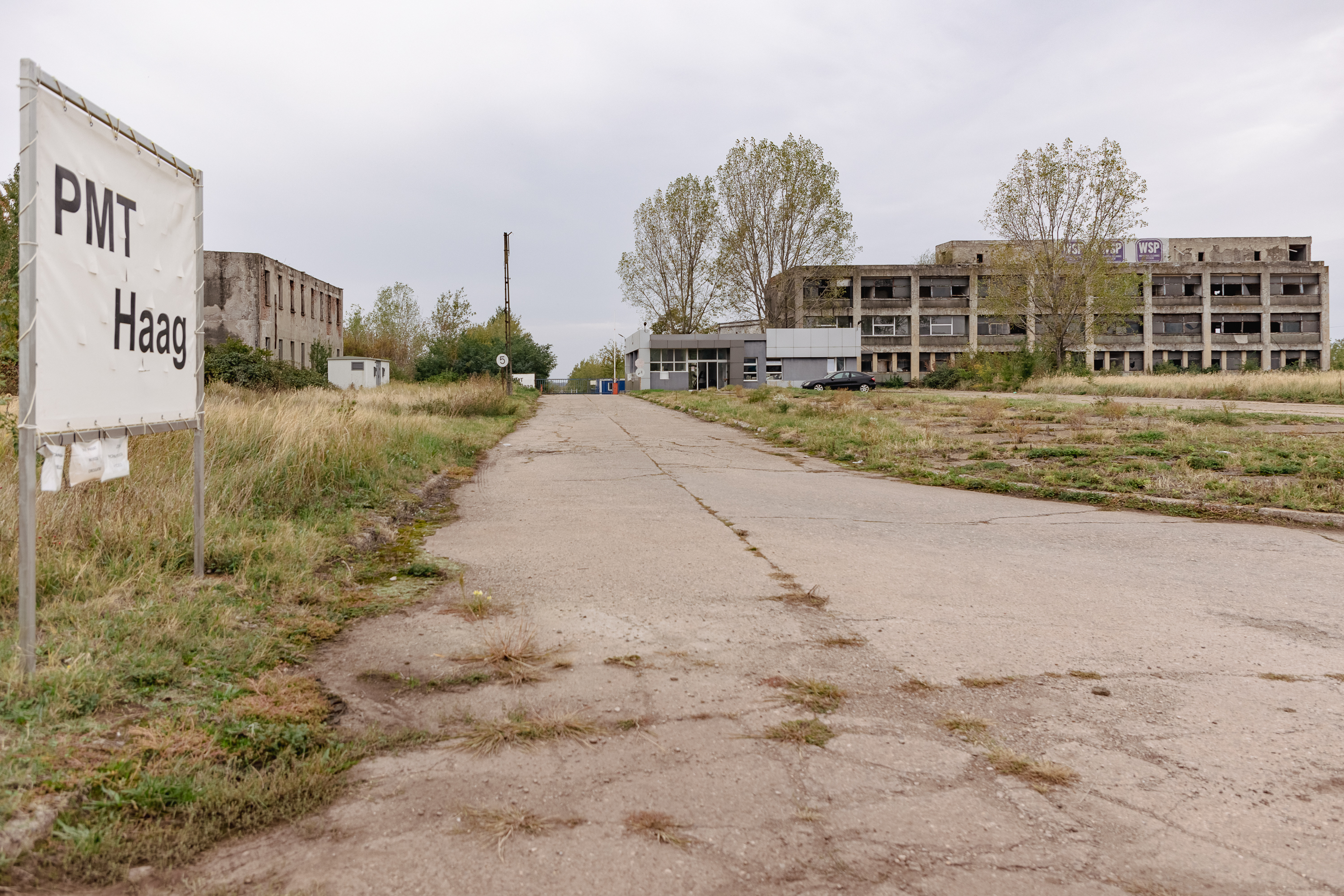 Cernobîlul de la Valea Călugărească, Prahova. Autoritățile și-au dat acordul pentru un mare depozit de gunoi lângă munții de deșeuri industriale. „Roșia Montană se mută la noi!”