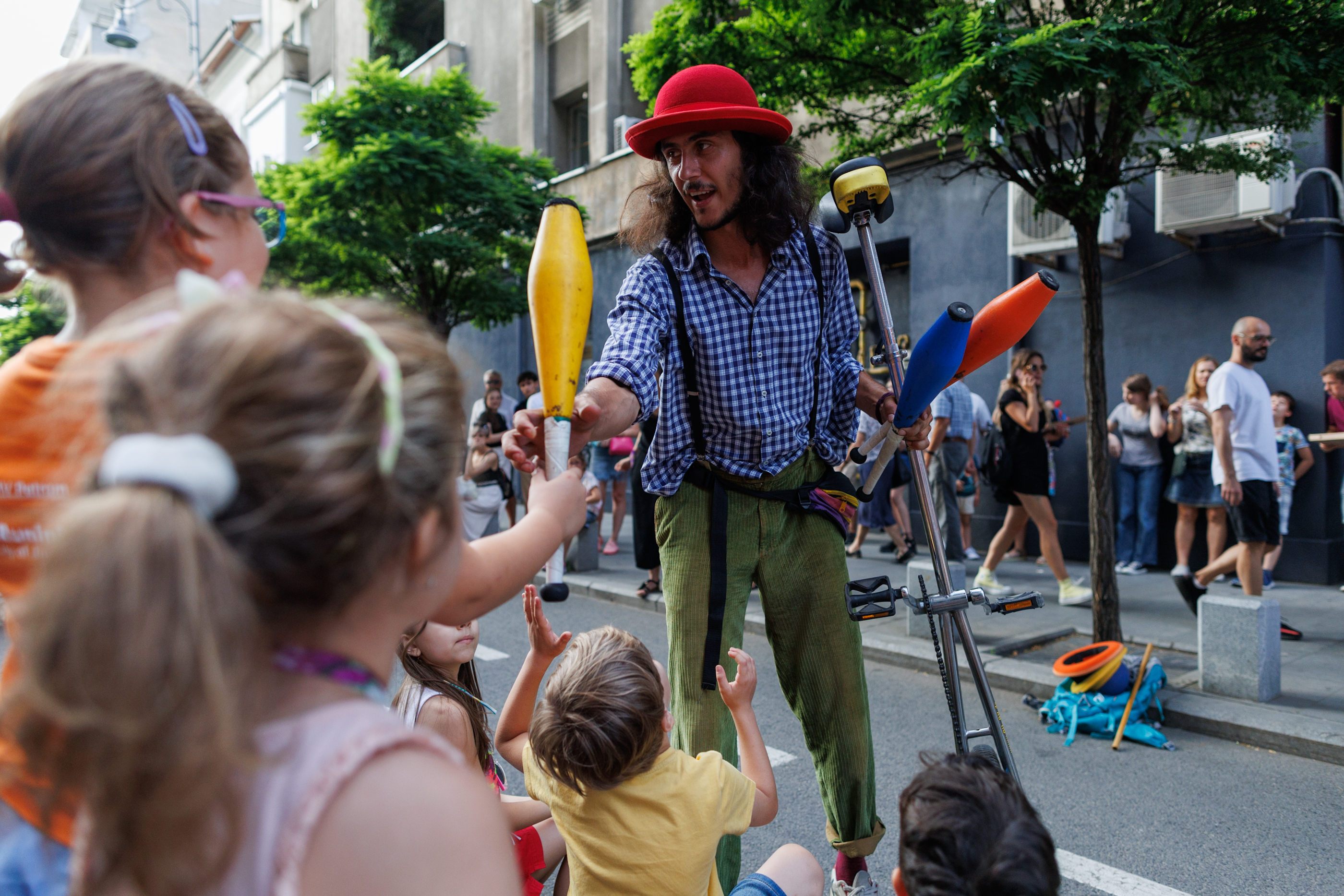 FOTOREPORTAJ. „B-Fit in the Street” în 50 de imagini. 200 de artişti din Spania, Franţa și Italia au făcut spectacol pe străzile din București